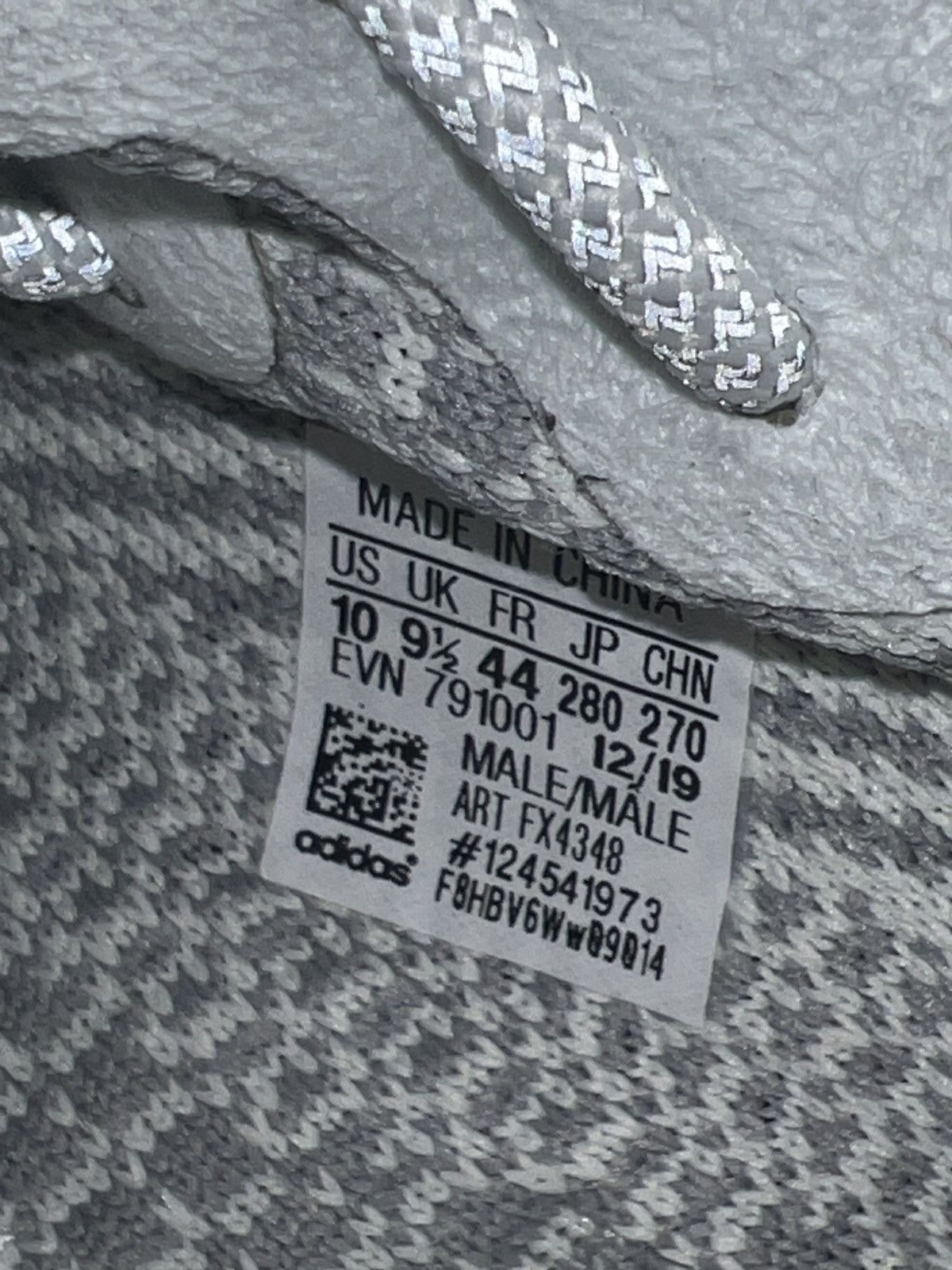Adidas Yeezy Boost 350 V2 Yeshaya (Non-Reflective) Size US 10 / EU 43 - 8 Thumbnail