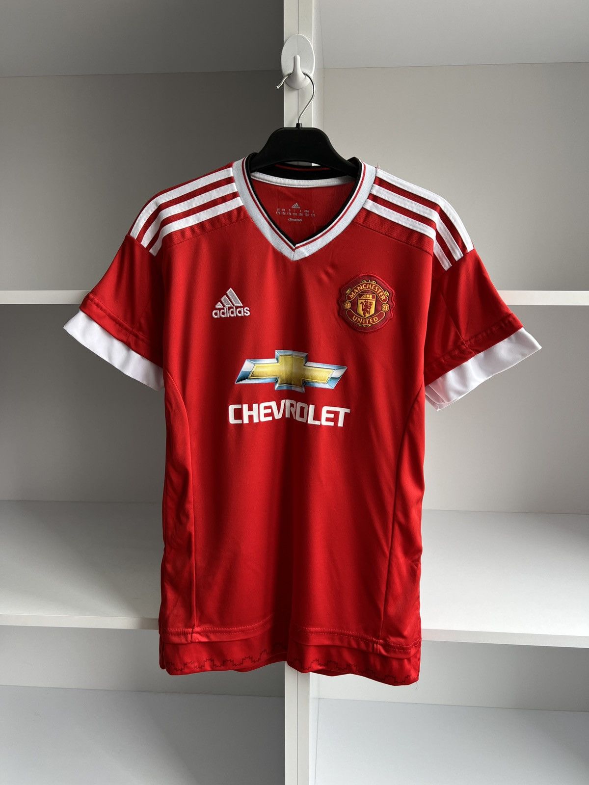 Vintage Schweinsteiger Manchester United Home Jersey Size US S / EU 44-46 / 1 - 5 Thumbnail