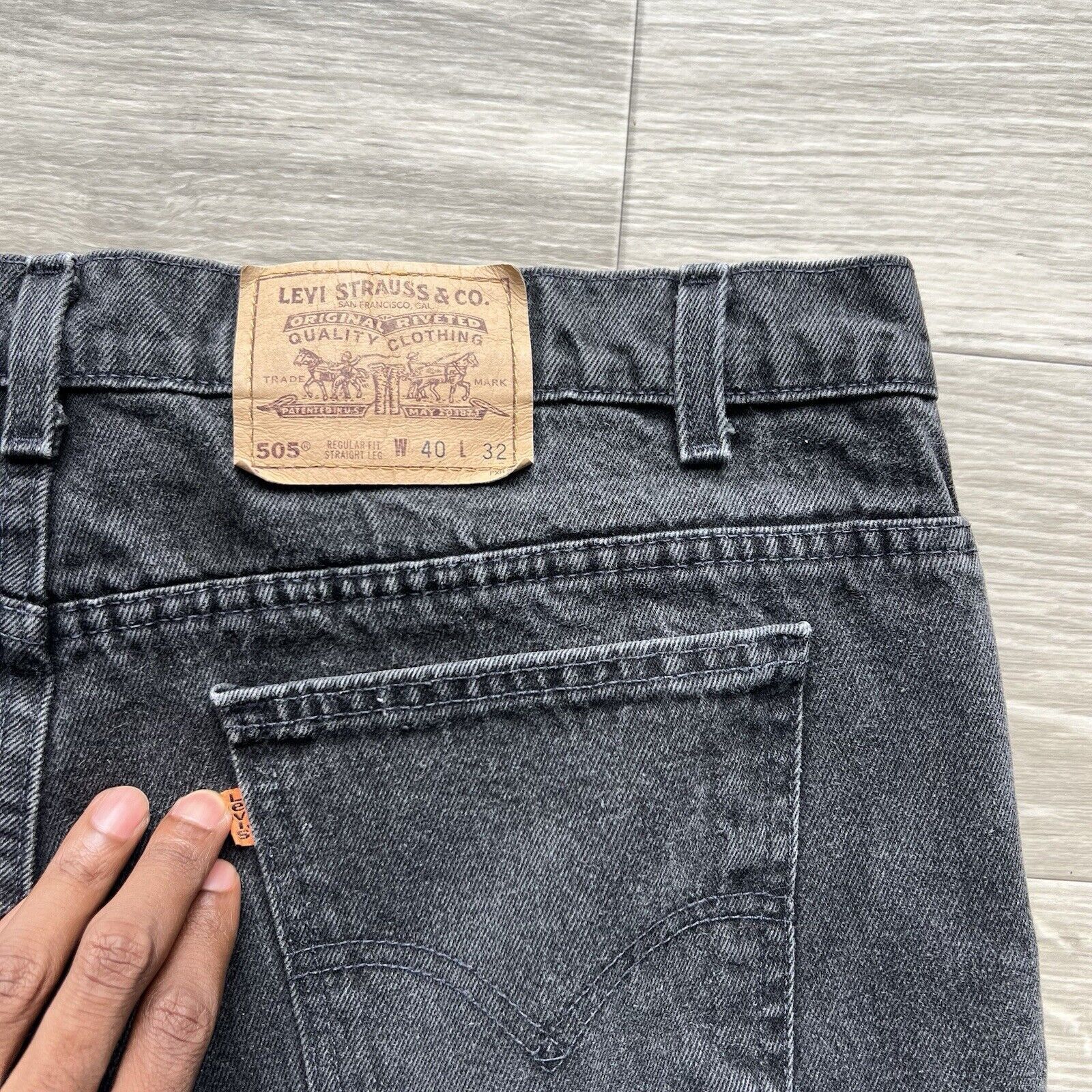 Levi's Vintage Levis Black 505 Jeans Regular Orange Tab Size 39 Size US 39 - 4 Thumbnail