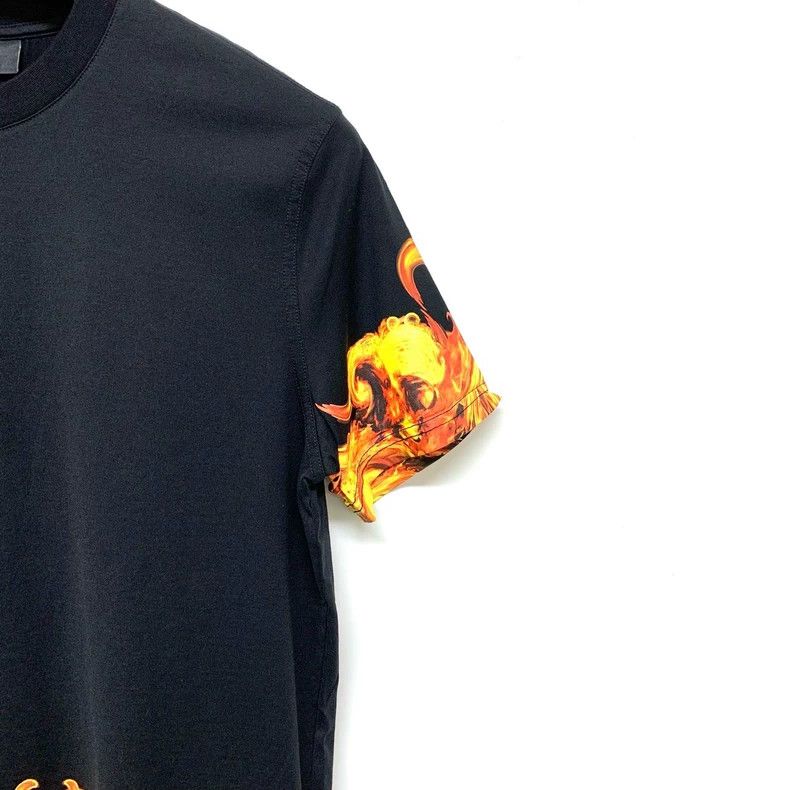 Givenchy Givenchy Black Flame Short Sleeve T-shirt 2506-Nextarrow Size US XS / EU 42 / 0 - 6 Thumbnail