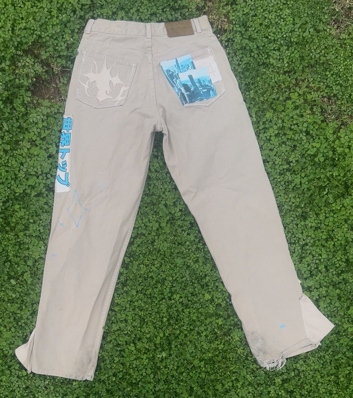 Calvin Klein Y2k baggie jeans with flare at bottom Size US 33 - 5 Thumbnail
