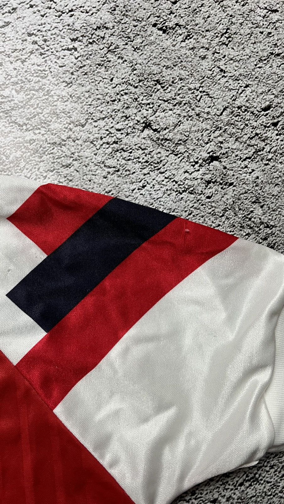 Adidas 1992-1994 Arsenal London adidas equipment vintage jersey Size US S / EU 44-46 / 1 - 5 Thumbnail