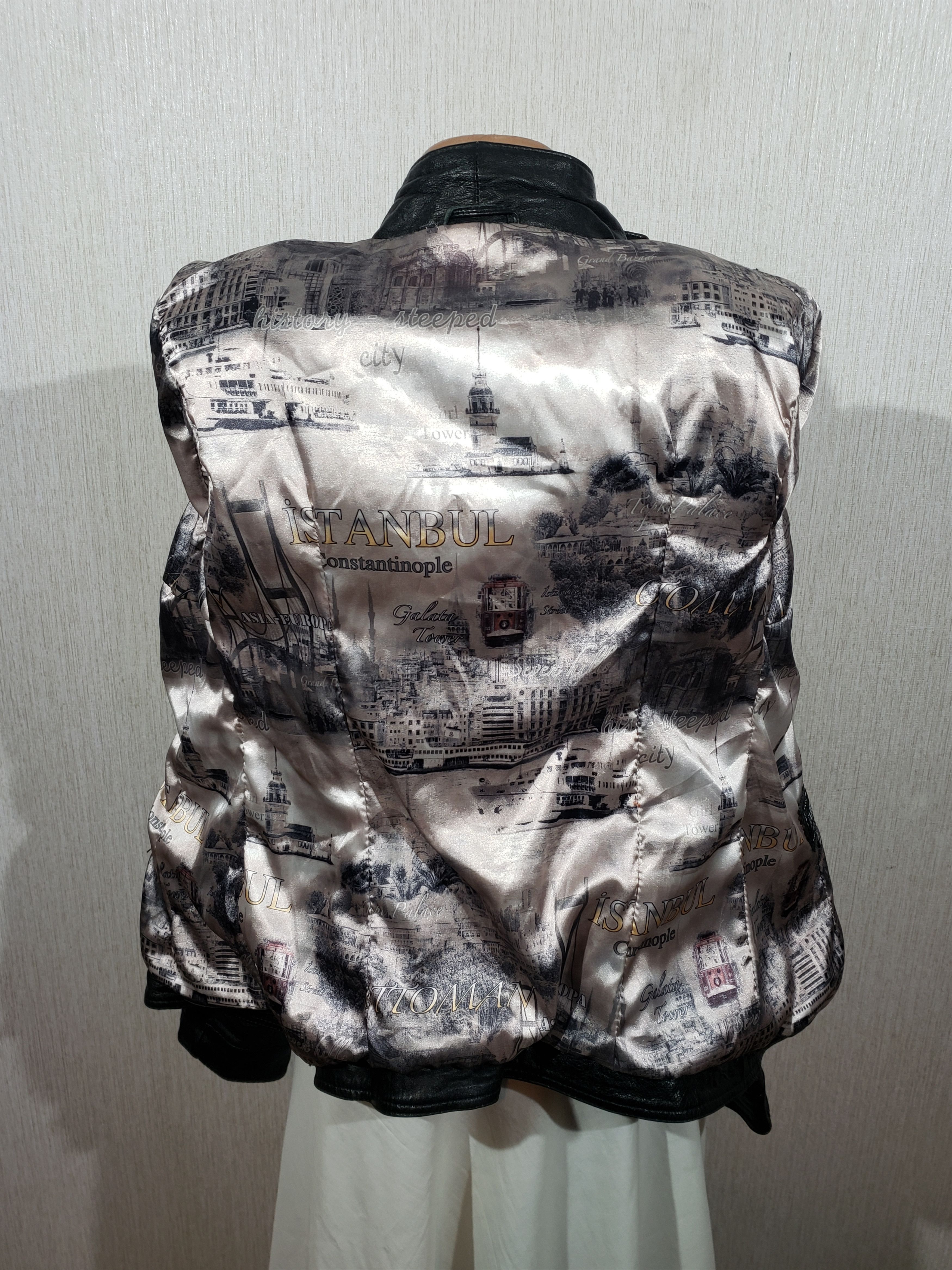 Other Black women's leather sports jacket. Size XS / US 0-2 / IT 36-38 - 7 Thumbnail
