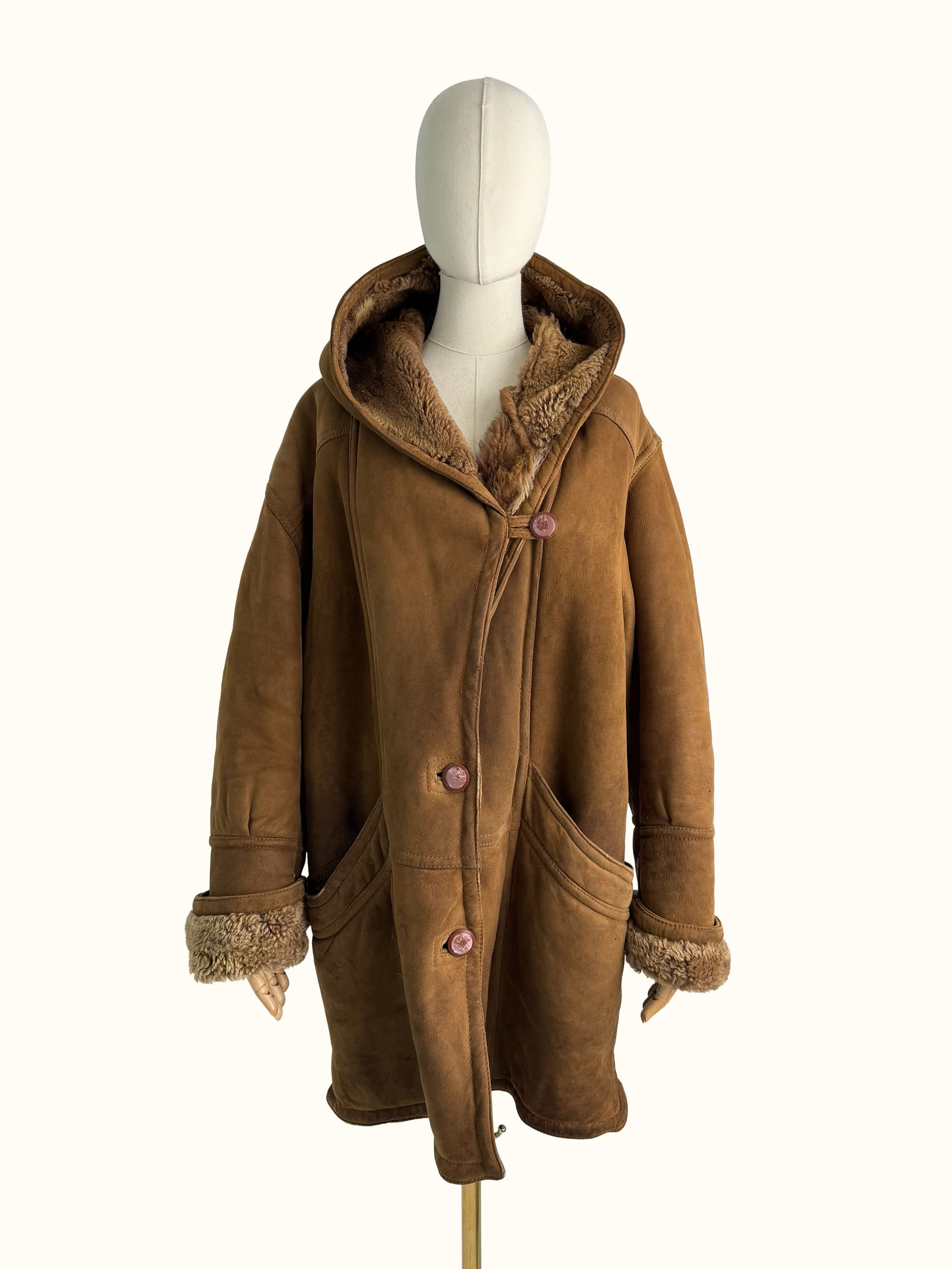 Vintage Vintage Real Sheepskin Coat Hooded Leather Winter Outerwear Size L / US 10 / IT 46 - 1 Thumbnail