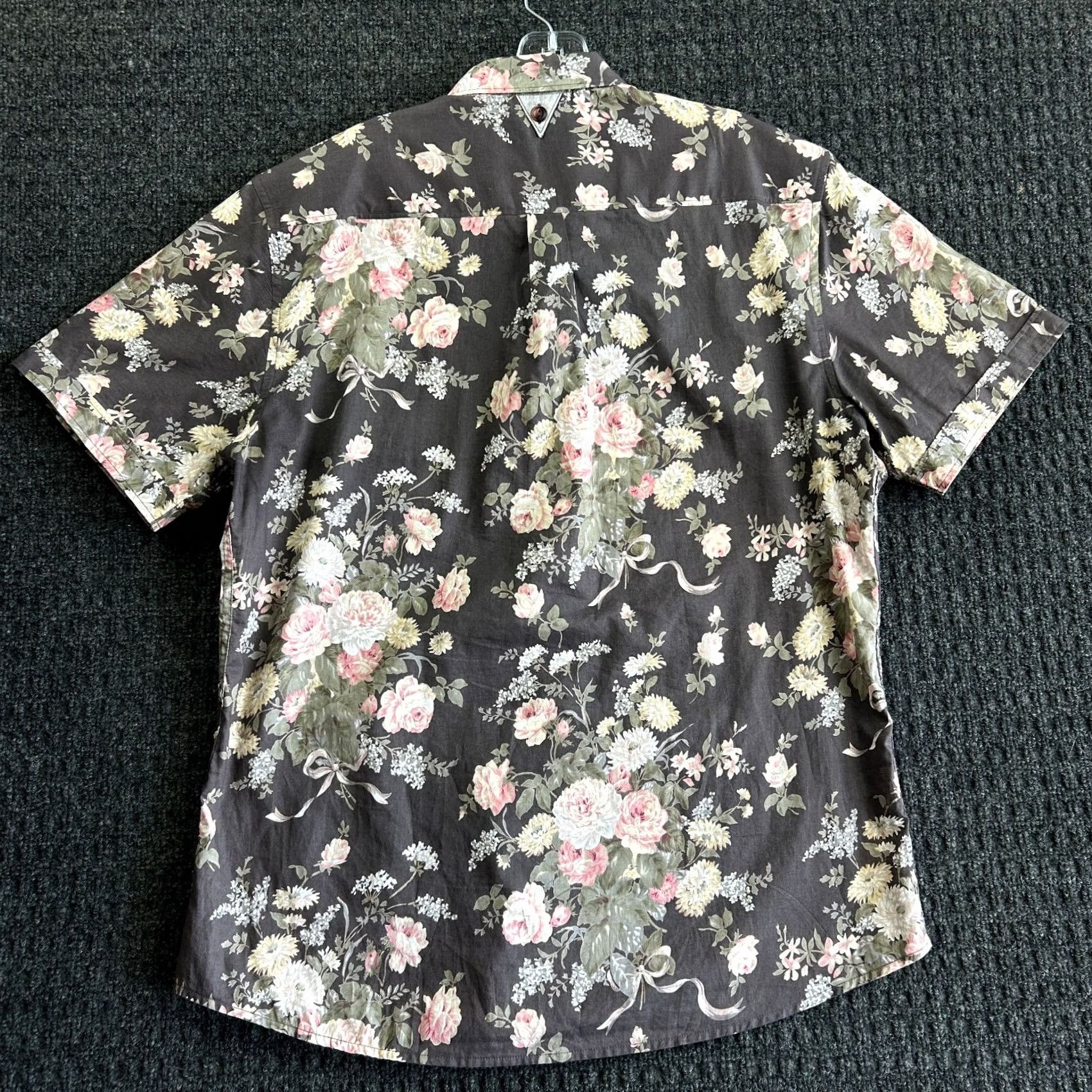 Vintage VINTAGE 7 Diamonds Mens Short Sleeve Button Down Shirt L Floral Hawaiian Gray Size US L / EU 52-54 / 3 - 5 Thumbnail