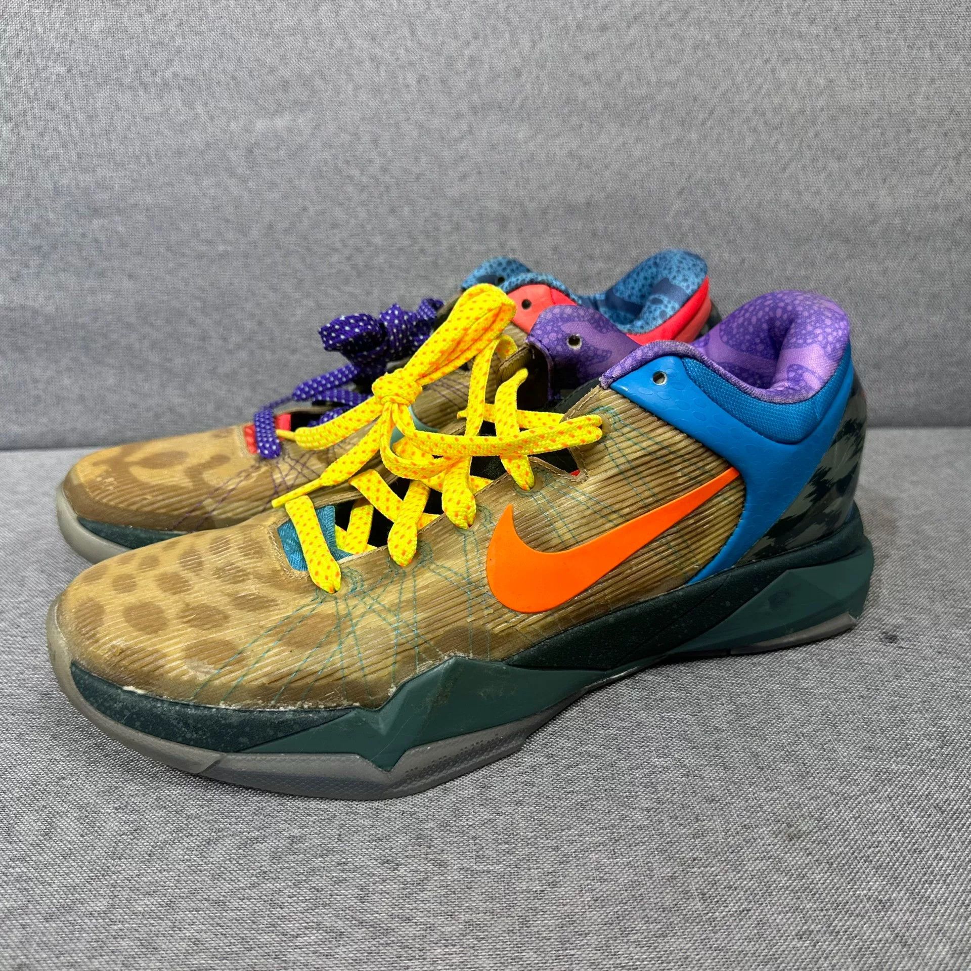 Nike Nike KOBE Multi Lowtop Sneakers 9 Men Size US 9 / EU 42 - 1 Thumbnail