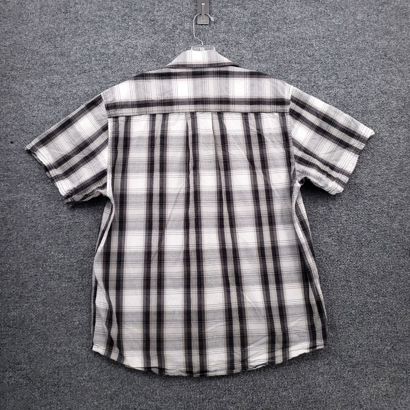 Southpole Southpole Button-Up Shirt Mens L Gray Plaid Short Sleeve Streetwear 90s Hip Hop Vintage Classic Size US L / EU 52-54 / 3 - 2 Thumbnail