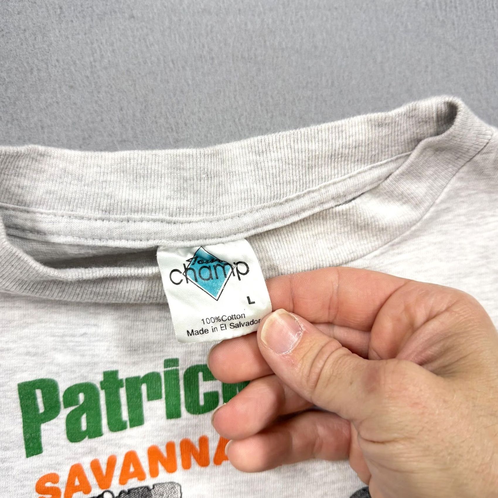 Vintage VINTAGE St. Patrick's Day Shirt Mens L Gray Tee Savannah Georgia 1995 Shamrock Irish Graphic Print Crew Neck Cotton Tee Champ Size US L / EU 52-54 / 3 - 3 Thumbnail