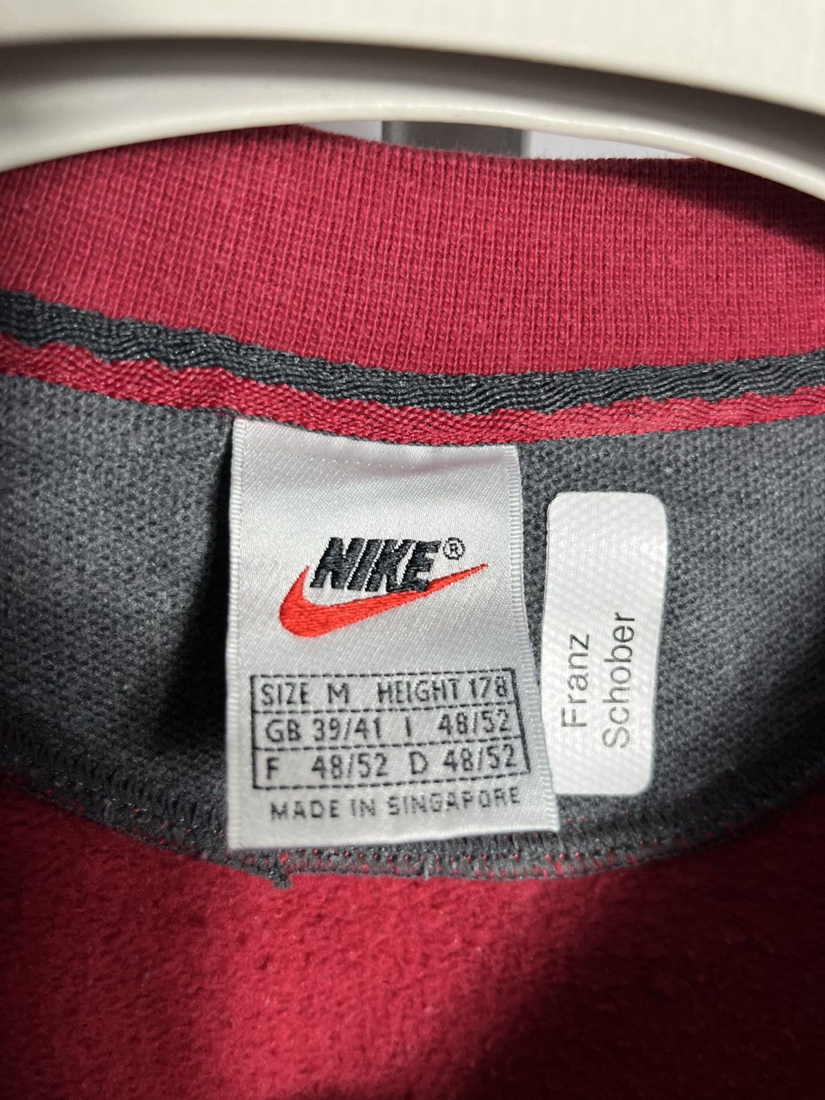 Nike Vintage Nike 90s sweatshirt mens red center logo big swoosh Size US M / EU 48-50 / 2 - 3 Thumbnail