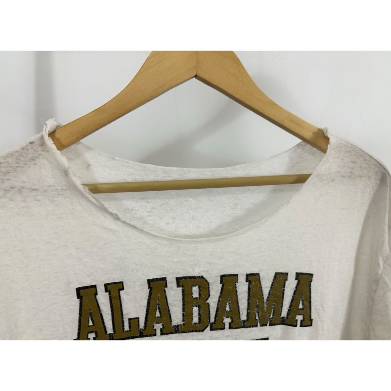 Vintage VINTAGE 80s Alabama State University HBCU Paper Thin Burnout Worn Chopped T-Shirt L Mens Cream Size US L / EU 52-54 / 3 - 8 Thumbnail