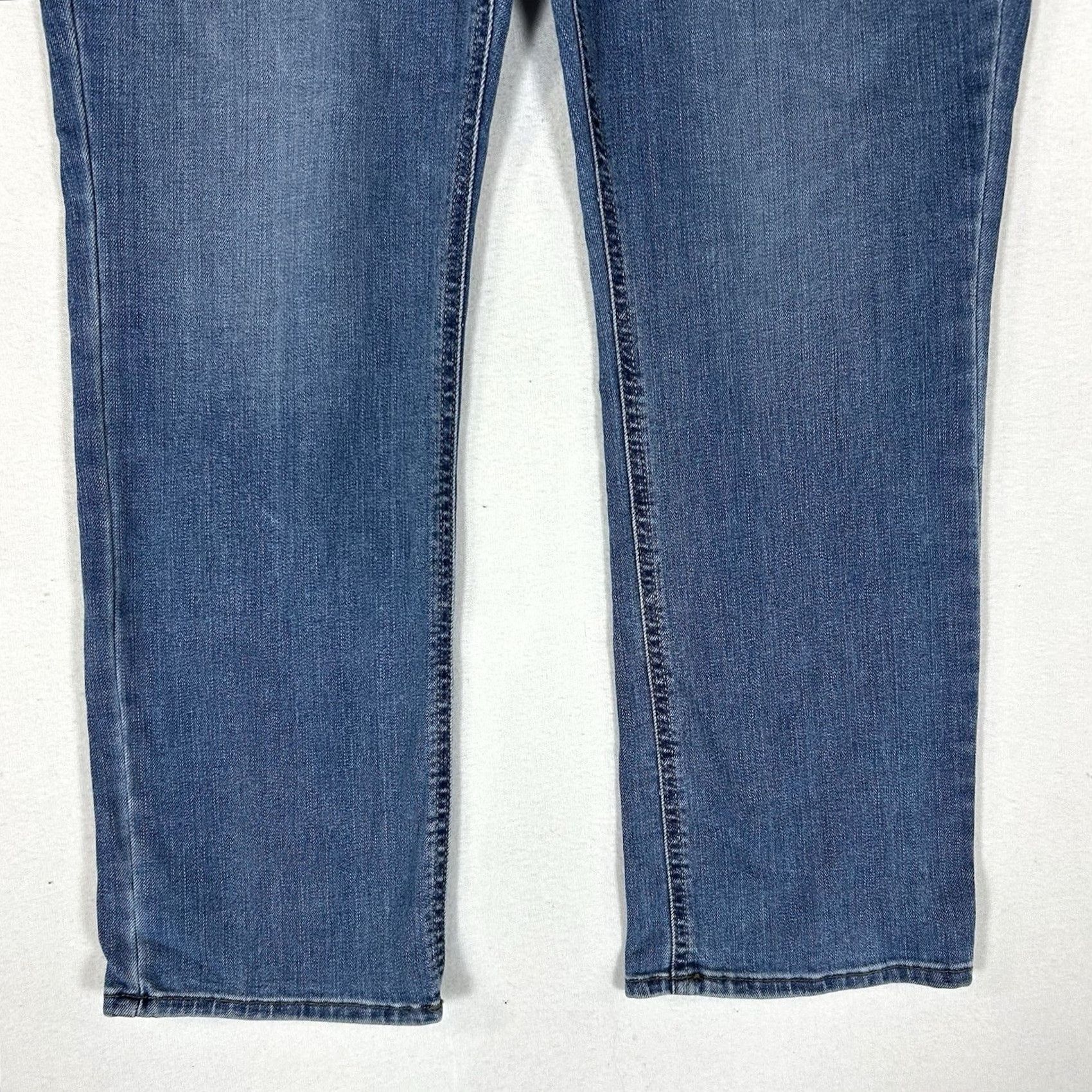 Lee Lee Regular Fit Jeans Womens 16M 5-Pocket Denim Blue Straight Mid Rise 31in Inseam Size 38" / US 16 / IT 52 - 3 Thumbnail