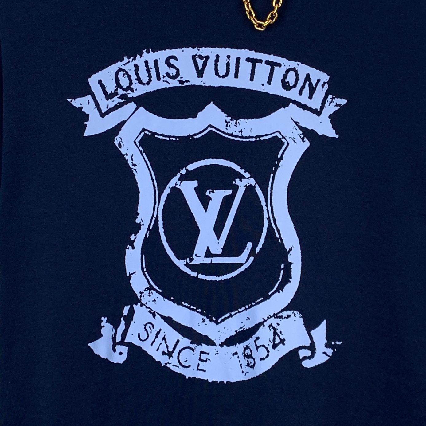 Louis Vuitton Louis Vuitton Womens Navy Blue T-Shirt With Chain Detail & L Size S / US 4 / IT 40 - 4 Thumbnail