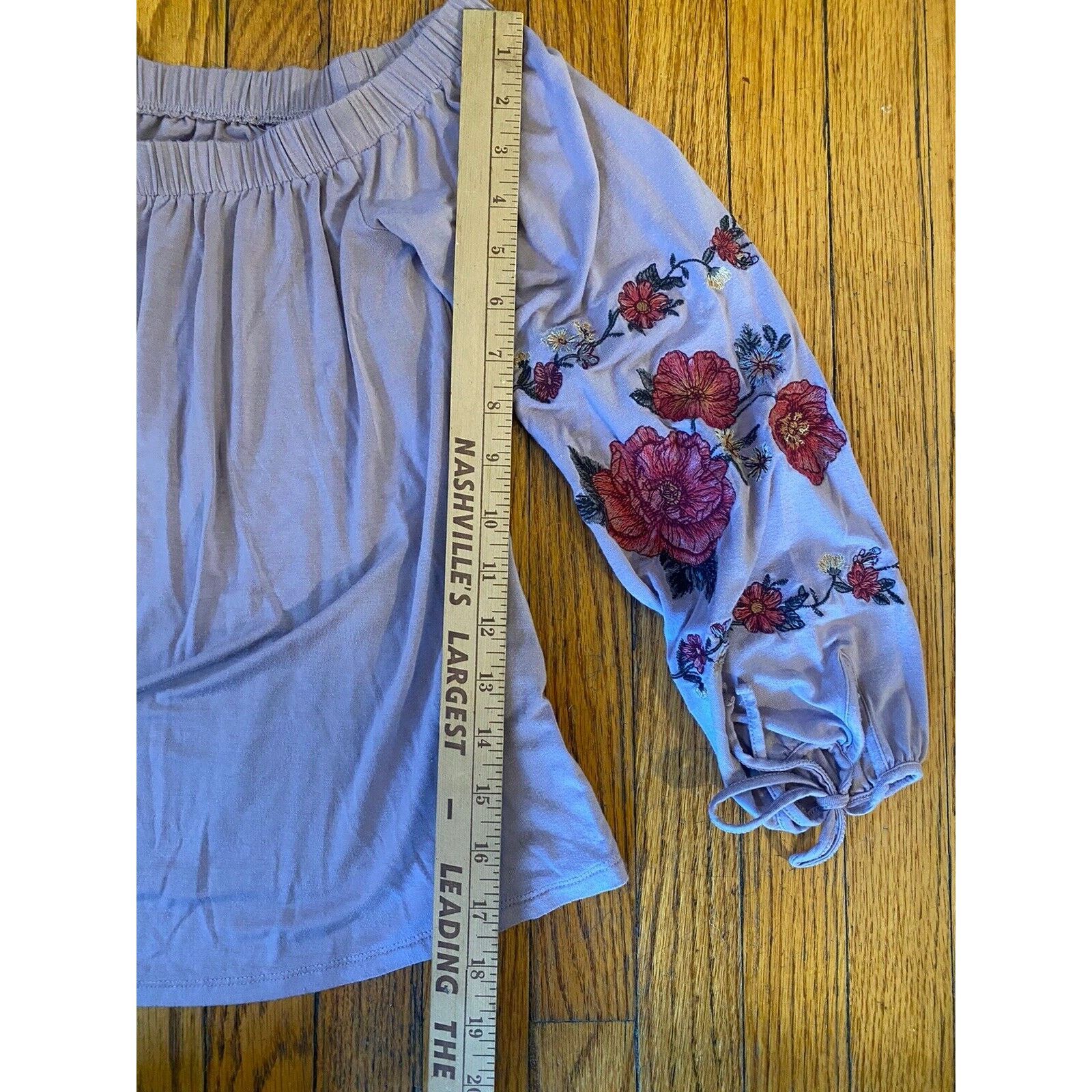 American Eagle Outfitters American Eagle Embroidered Top Women’s Shirt Small Violet Size S / US 4 / IT 40 - 6 Thumbnail