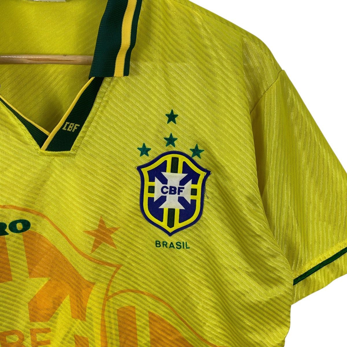 Umbro Vintage 1994 UMBRO BRAZIL FOOTBALL USA World Cup Jersey Tee Size US M / EU 48-50 / 2 - 6 Thumbnail
