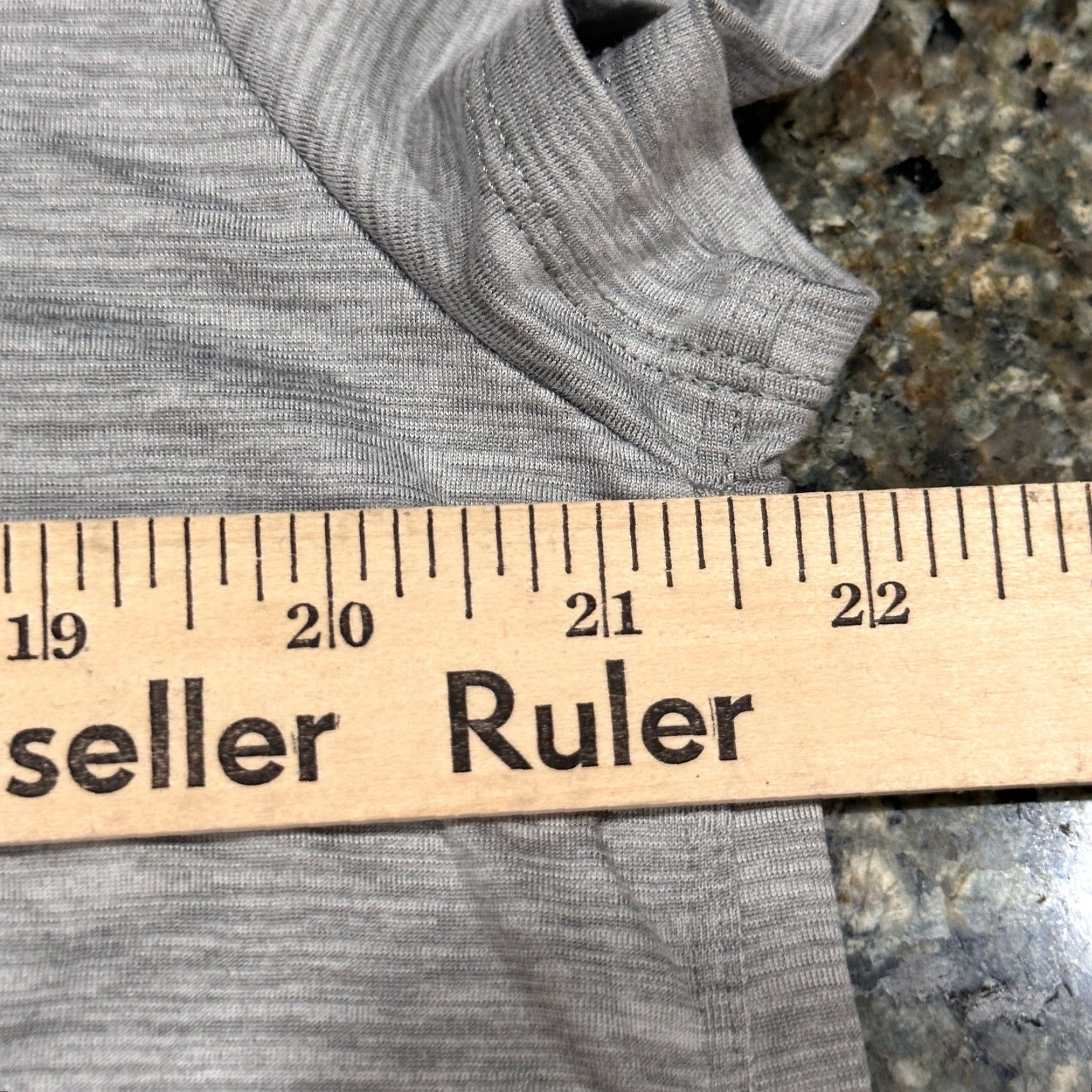Outdoor Research Outdoor Research Women Top S Gray Short Sleeve Casual Athleisure Open Back Size S / US 4 / IT 40 - 6 Thumbnail