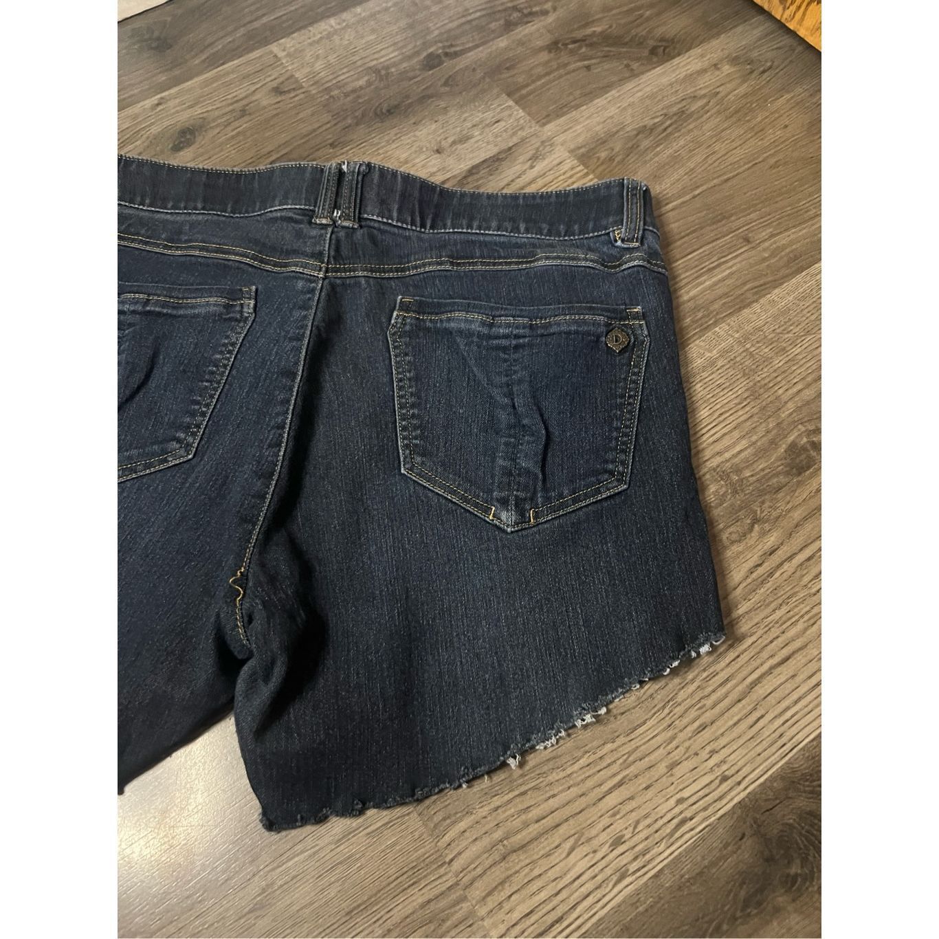 Other Democracy Blue Jean Cut Off Shorts Woman’s Size 12 Size 34" / US 12 / IT 48 - 8 Thumbnail