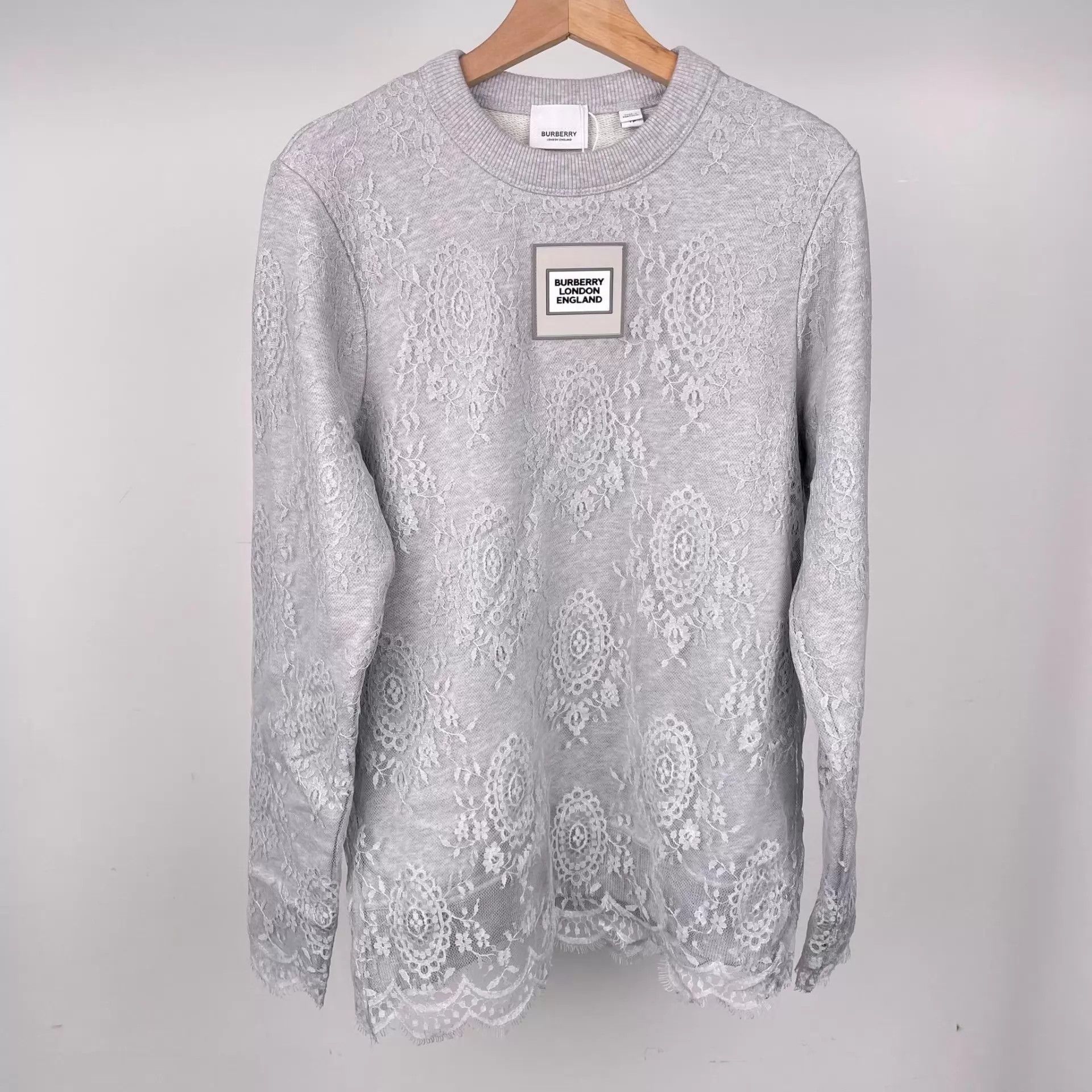 Burberry Burberry Gray Cotton Sweatshirt XS 260421WQQHF28 Size XS / US 0-2 / IT 36-38 - 1 Thumbnail