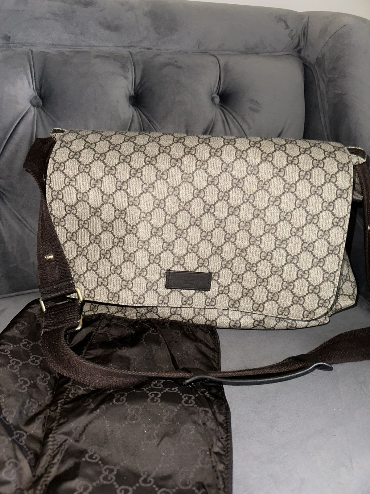 Gucci GG Supreme Medium Diaper Bag Size ONE SIZE - 2 Thumbnail