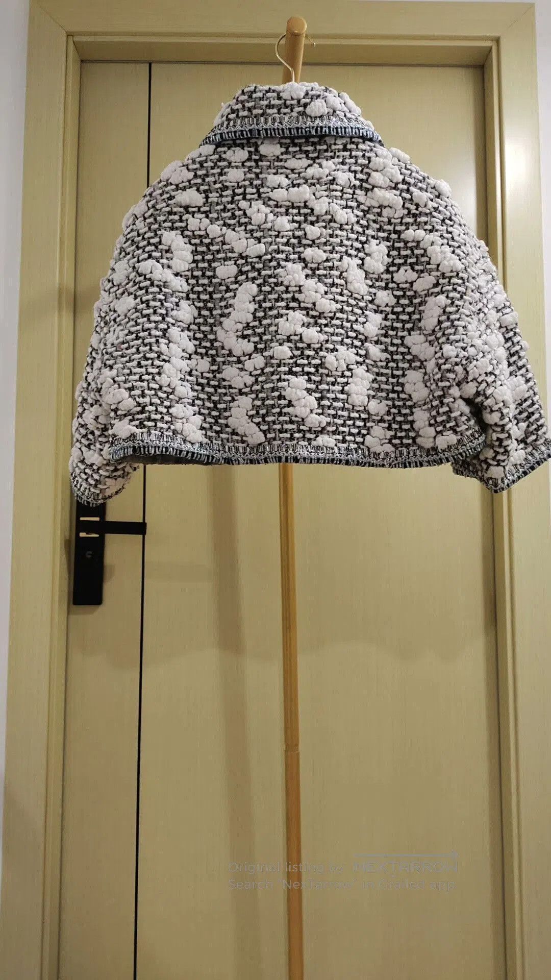 Chanel Chanel Cloud Cape Coat for Women. Size XS / US 0-2 / IT 36-38 - 2 Thumbnail
