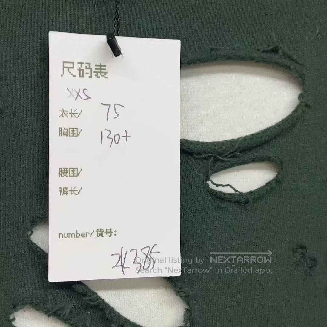 Balenciaga Balenciaga Distressed Logo Hoodie Sweatshirt. Size US XXS / EU 40 - 5 Thumbnail