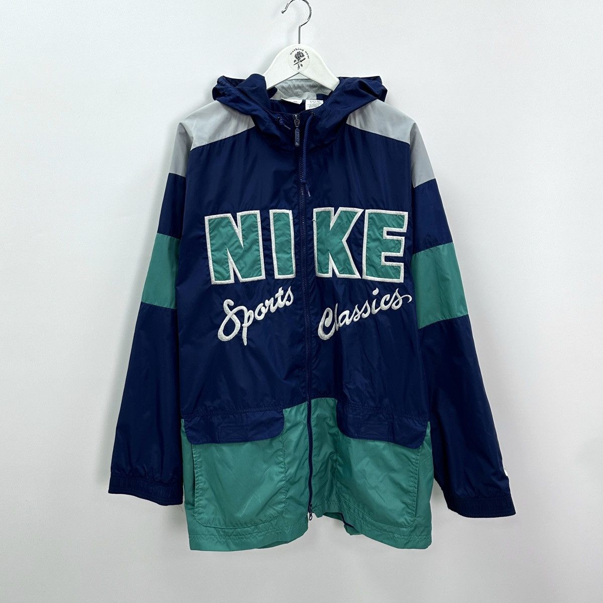 Vintage Vintage 90s Nike Embroidered logo zip up light jacket y2k og Size US L / EU 52-54 / 3 - 1 Thumbnail