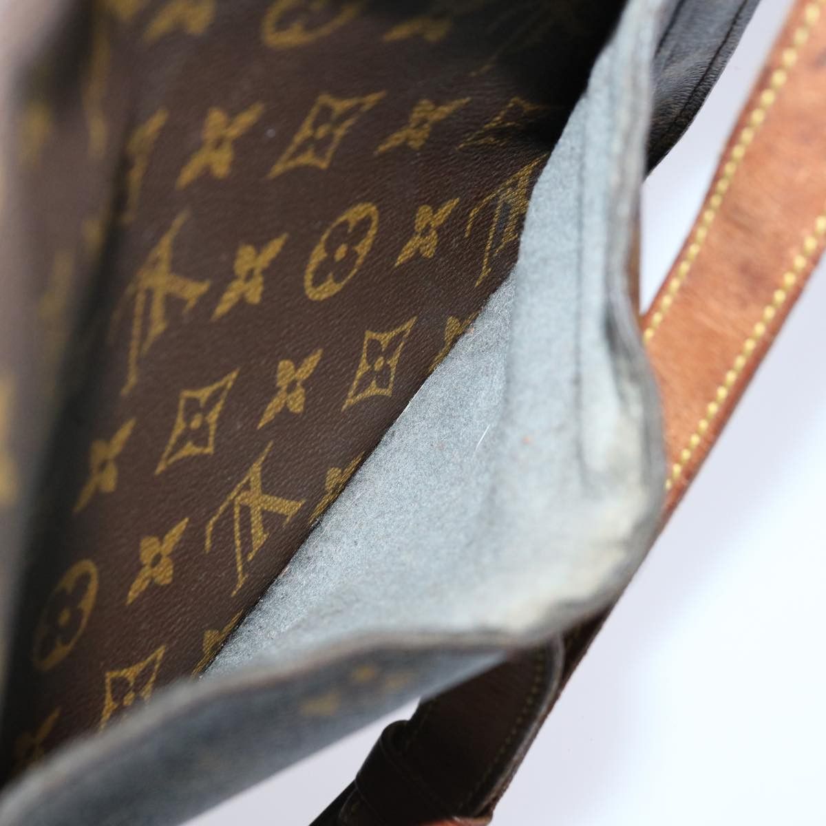 Louis Vuitton LOUIS VUITTON Monogram Saint Cloud GM Shoulder Bag M51242 Size ONE SIZE - 16 Thumbnail