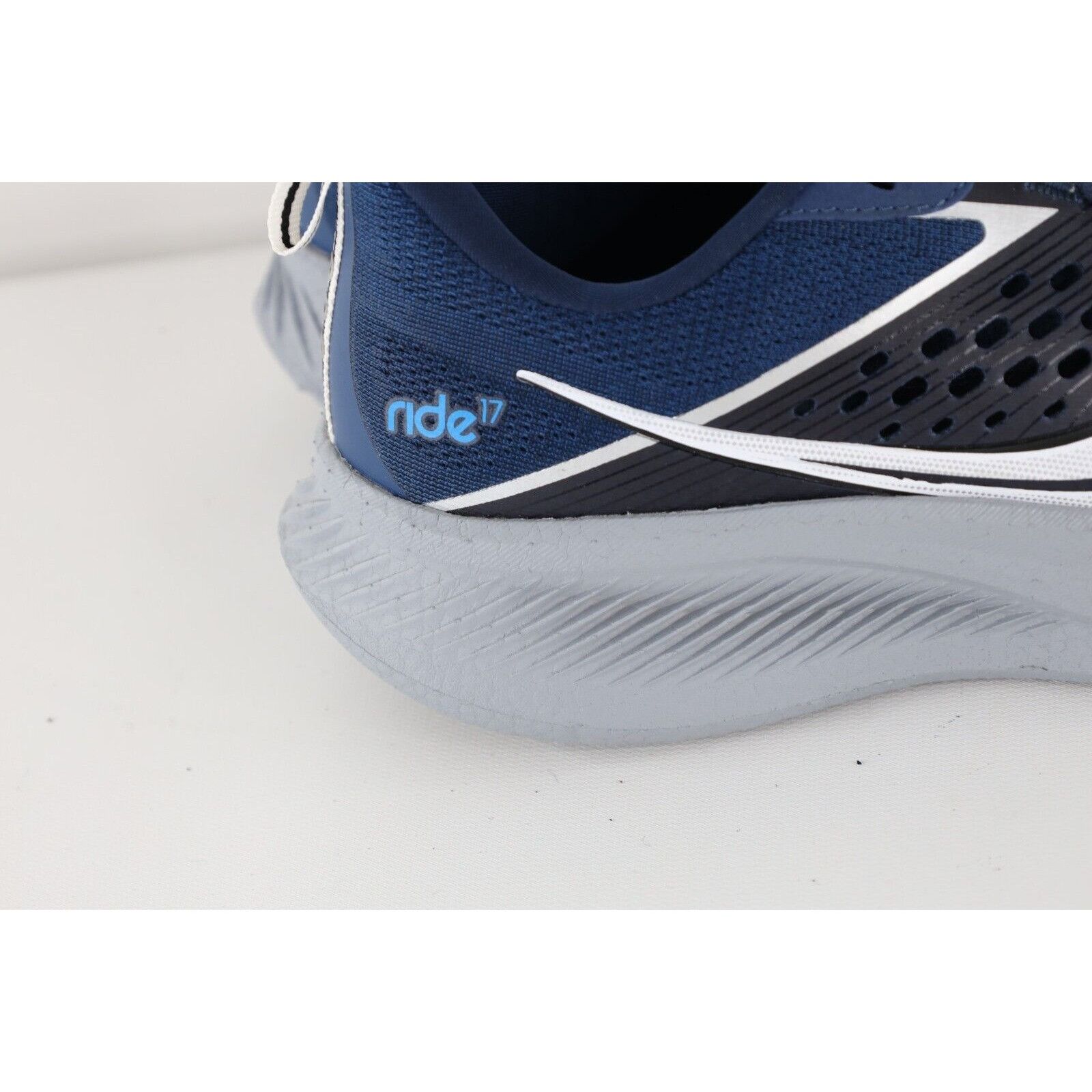 Saucony New Saucony Ride 17 Power Run+ Jogging Running Shoes Size US 8.5 / EU 41-42 - 4 Thumbnail
