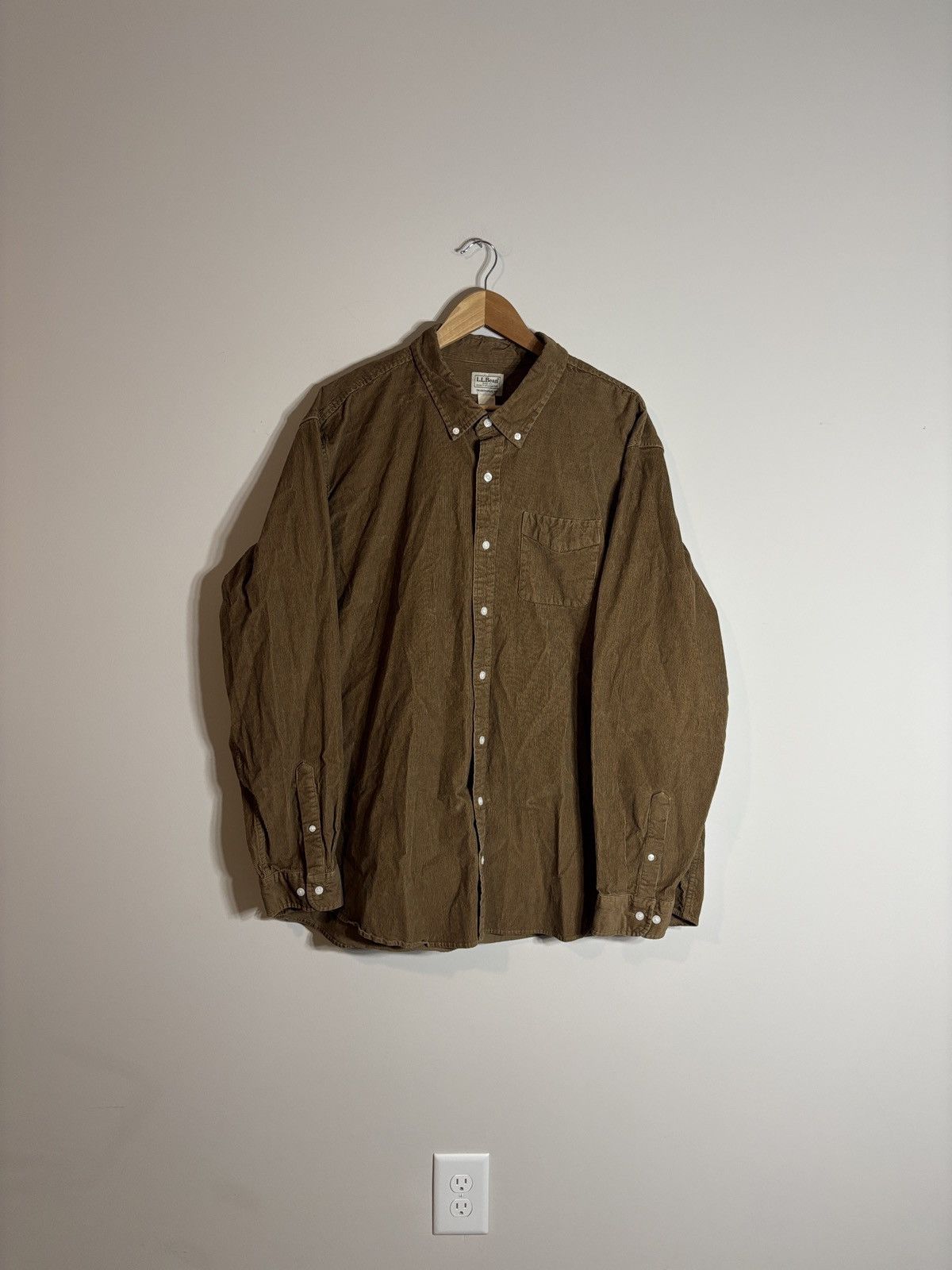 L.L. Bean L.L. Bean Corduroy Button Down Shirt Traditional Fit XXL Size US XXL / EU 58 / 5 - 2 Thumbnail