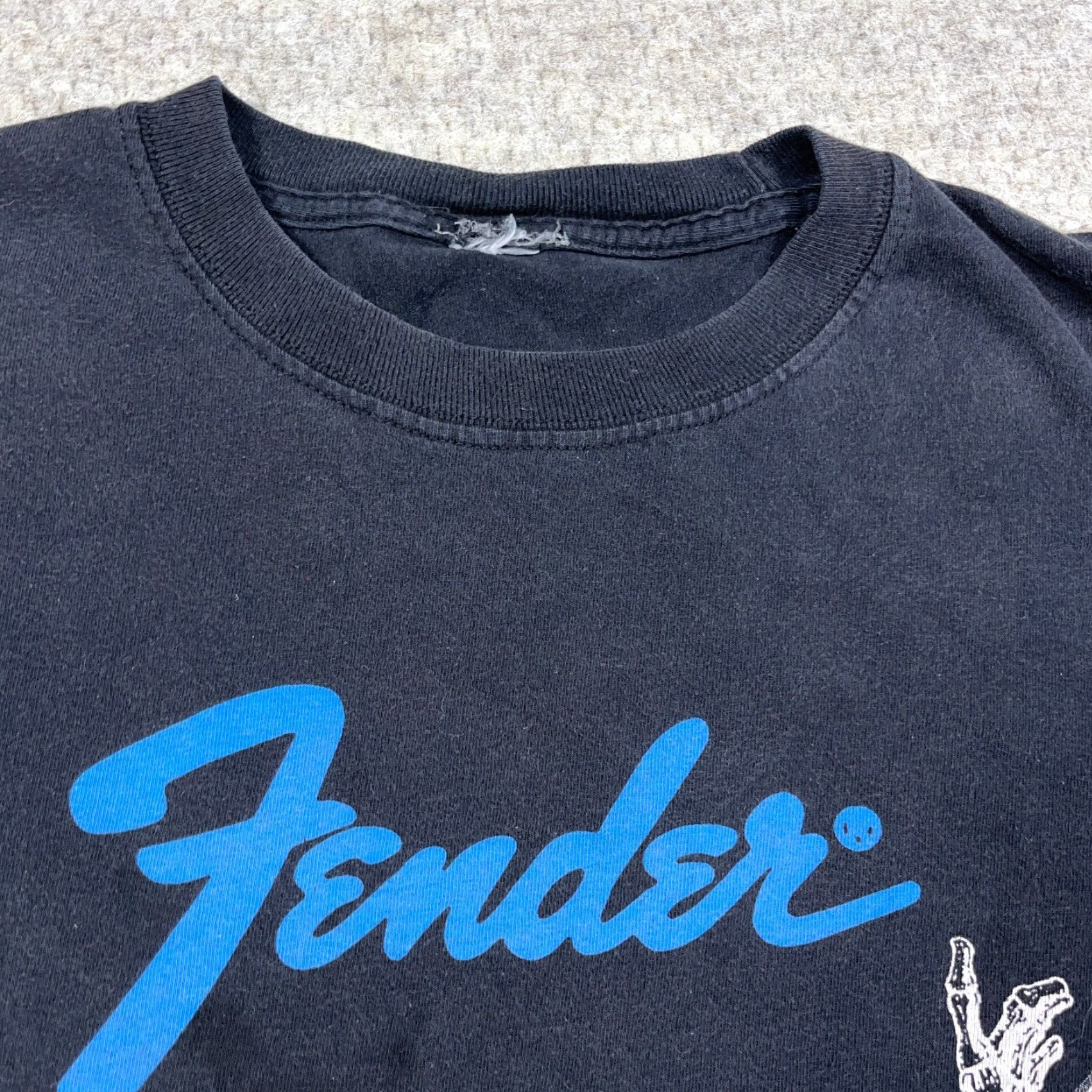 Fender VINTAGE Fender Shirt Men L Black Guitar Band Tee Skeleton Skate Punk Shirt Size US L / EU 52-54 / 3 - 4 Thumbnail