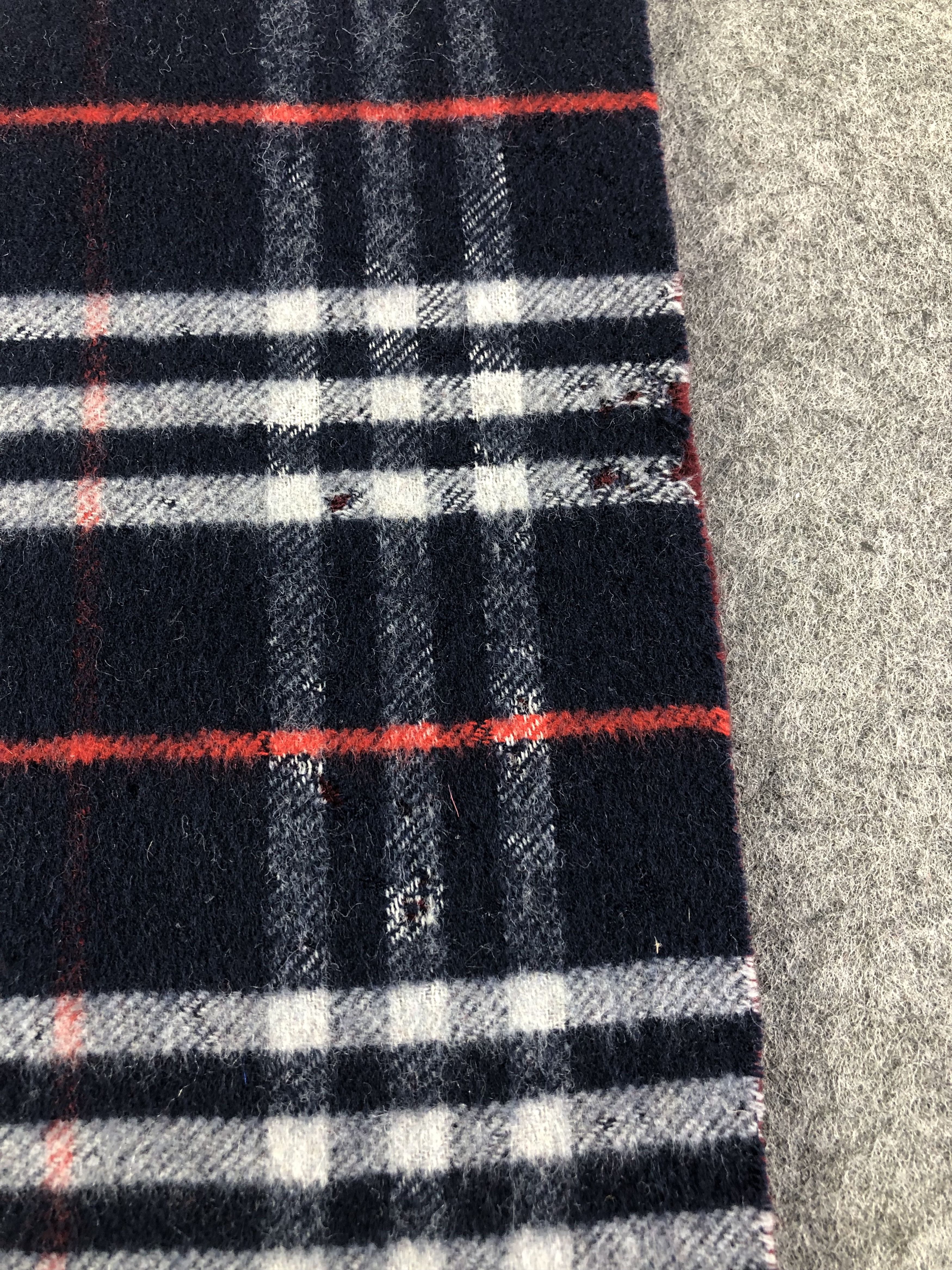 Burberry Burberry Blue Scarf / Muffler / Neckwear Size ONE SIZE - 4 Thumbnail