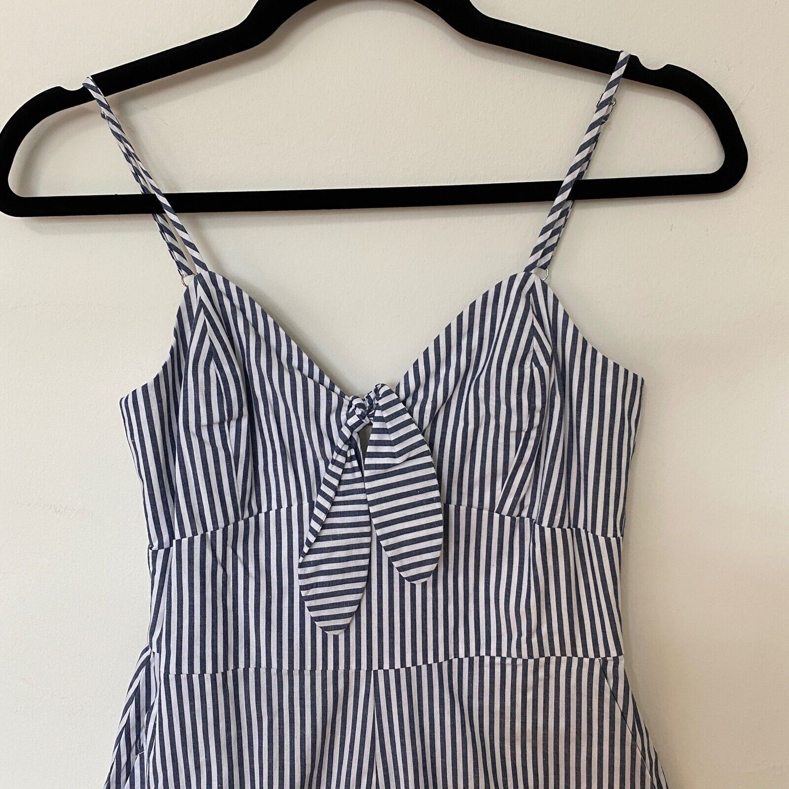 Other WAYF Massa Front Tie Blue White Pin Stripe Jumpsuit XS Size 25" / US 0 / IT 36 - 5 Thumbnail
