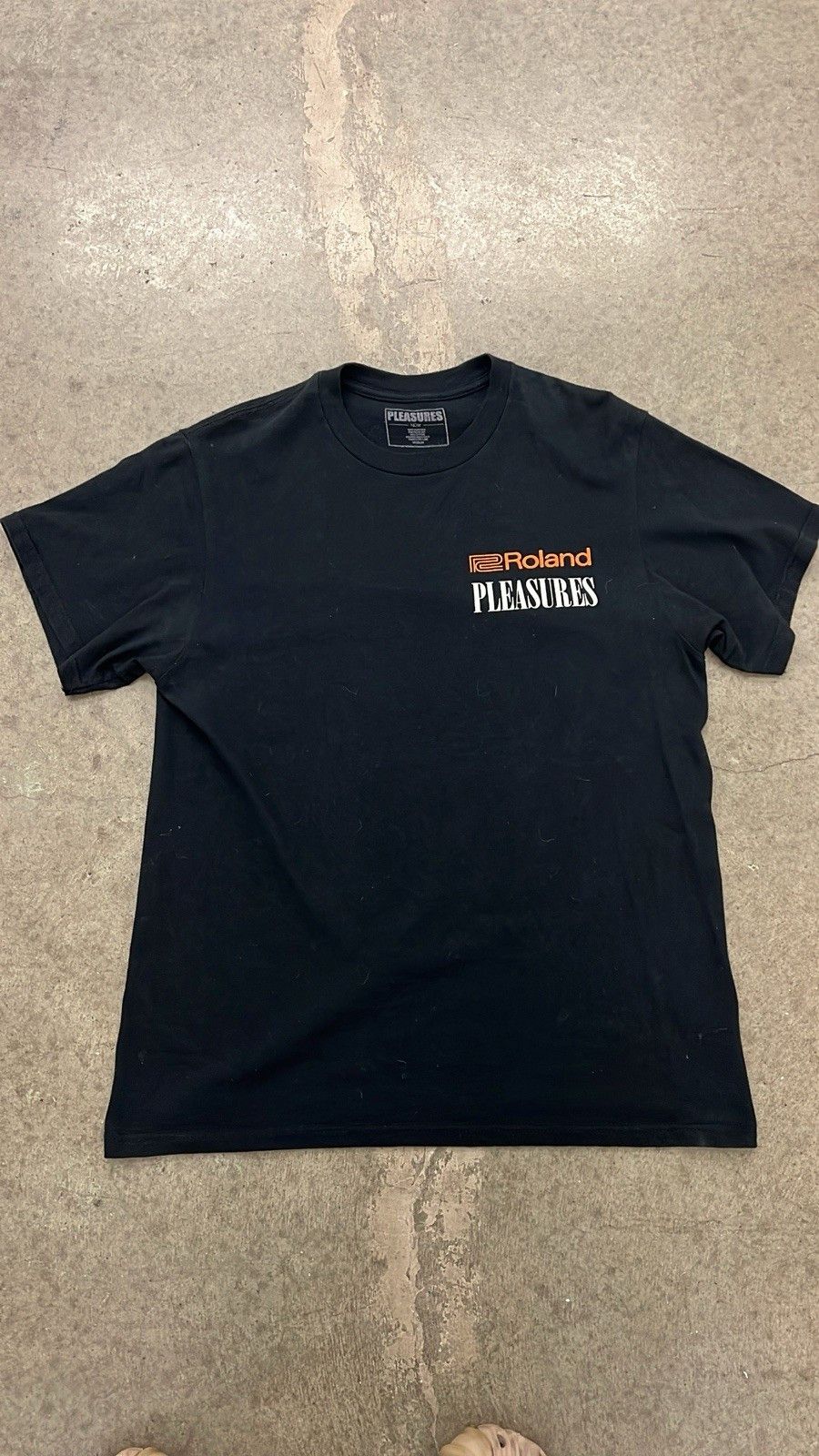 Pleasures Roland x Pleasures Black Tee Size Medium Size US M / EU 48-50 / 2 - 1 Thumbnail
