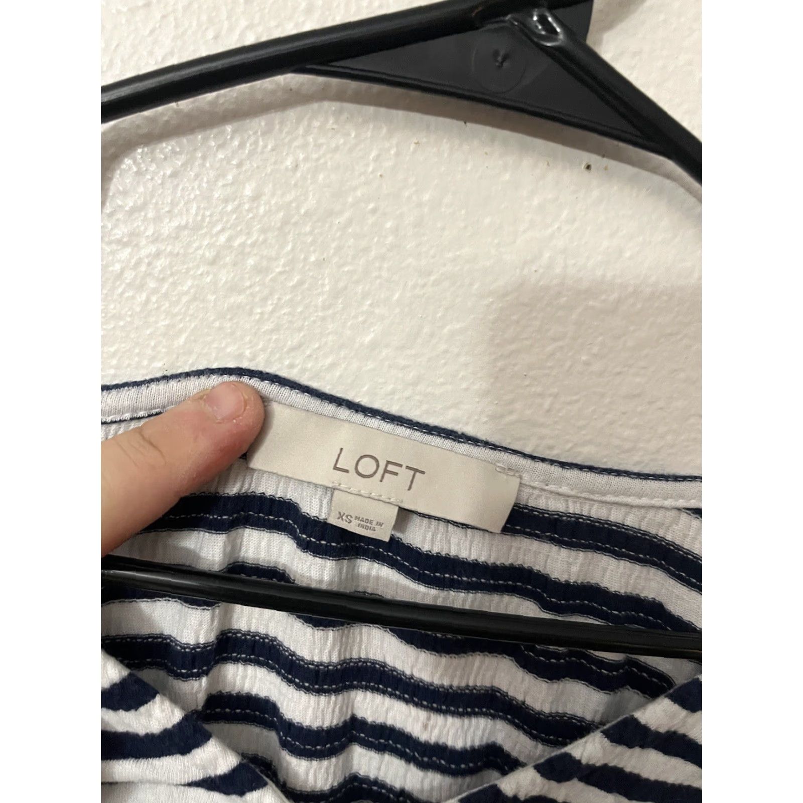 Loft LOFT Ann Taylor Tank Womens XS Sleeveless Striped Button Front Knot V-Neck Multicolor Casual Lightweight Cotton Easy Care Regular Fit Womens Size XS / US 0-2 / IT 36-38 - 3 Thumbnail
