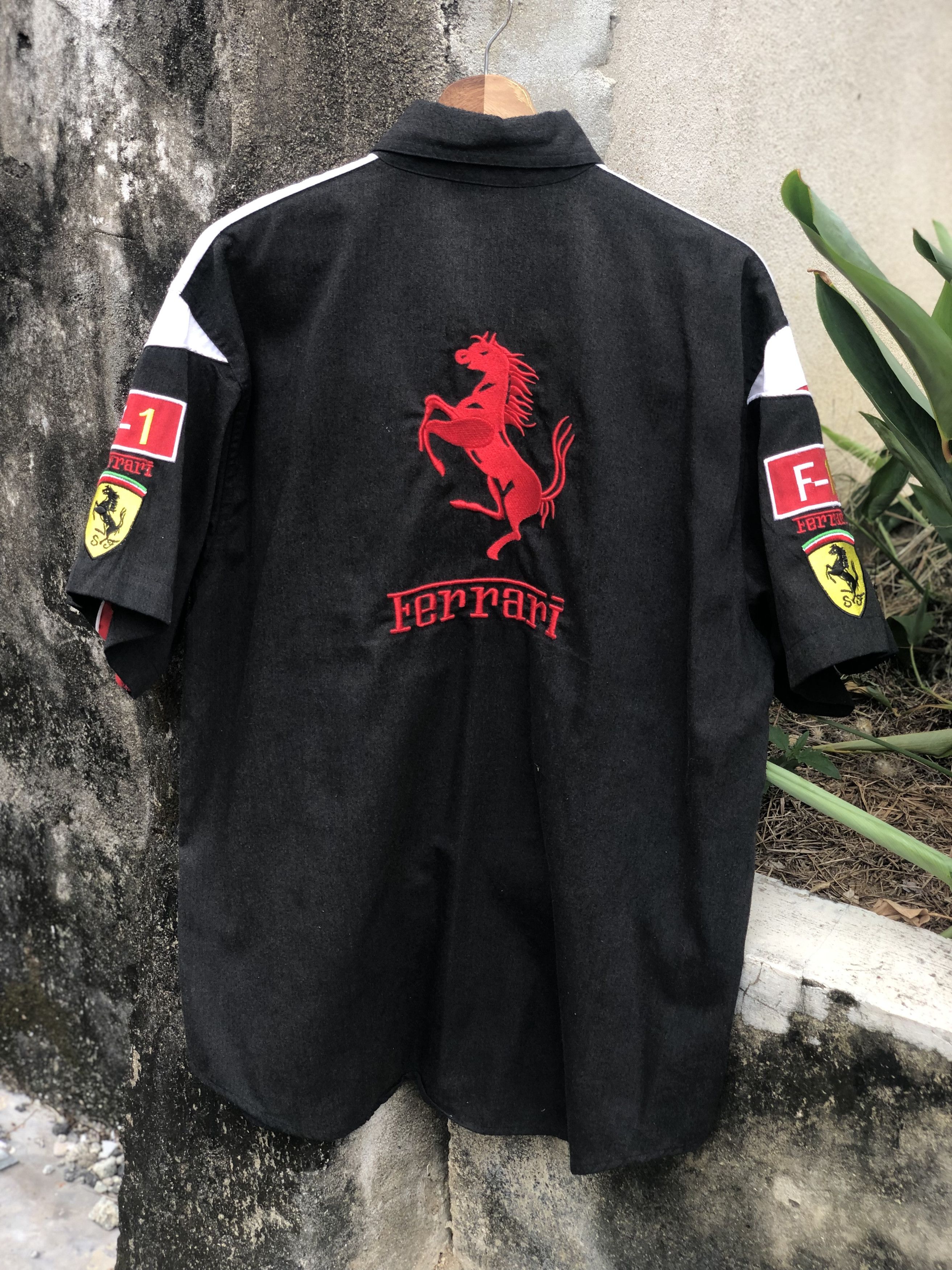 Ferrari × Puma Puma Scuderia Ferrari F1 Team Santander Button Shirts Size US L / EU 52-54 / 3 - 2 Thumbnail
