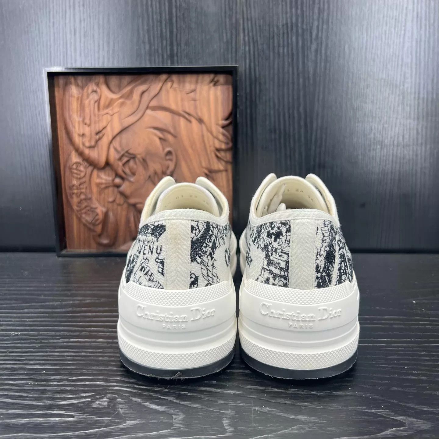 Dior Dior Walk Embroidered Skate Shoes Size 38 Box Mint Size US 7.5 / IT 37.5 - 5 Thumbnail