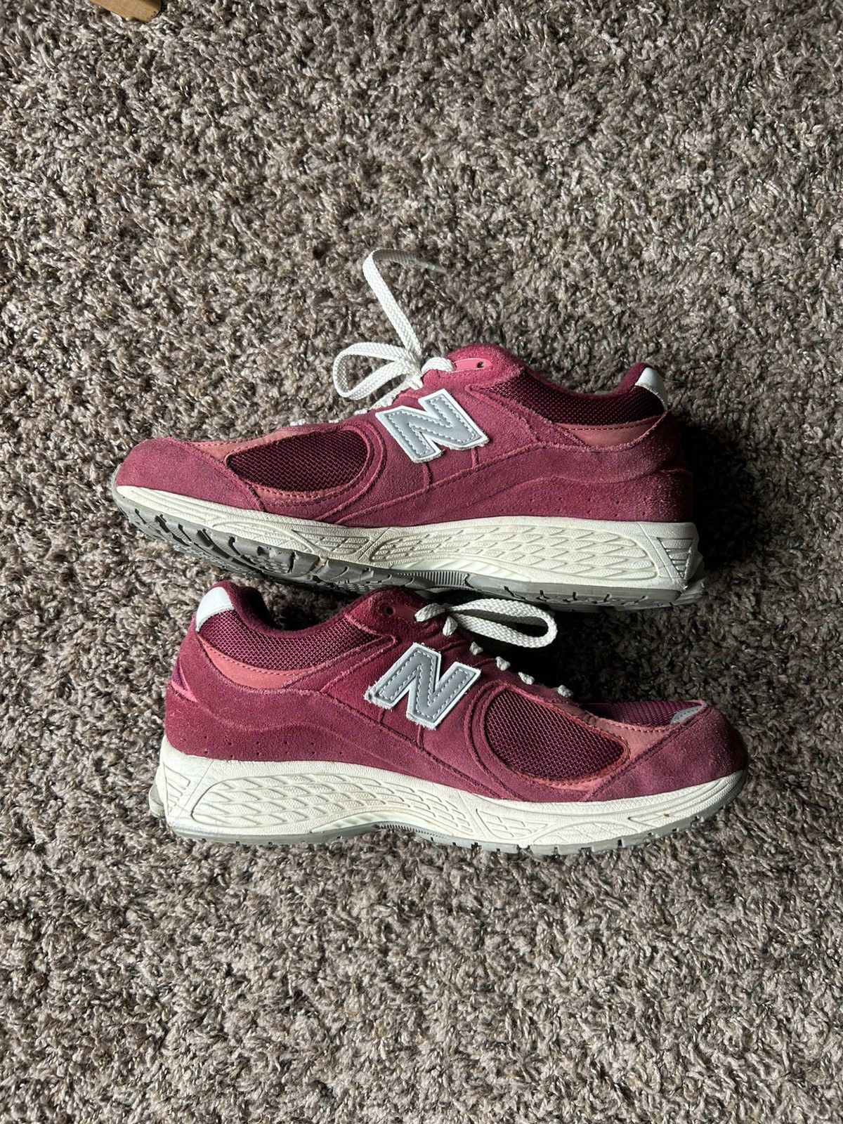 New Balance New Balance 2002r Size US 10 / EU 43 - 2 Thumbnail