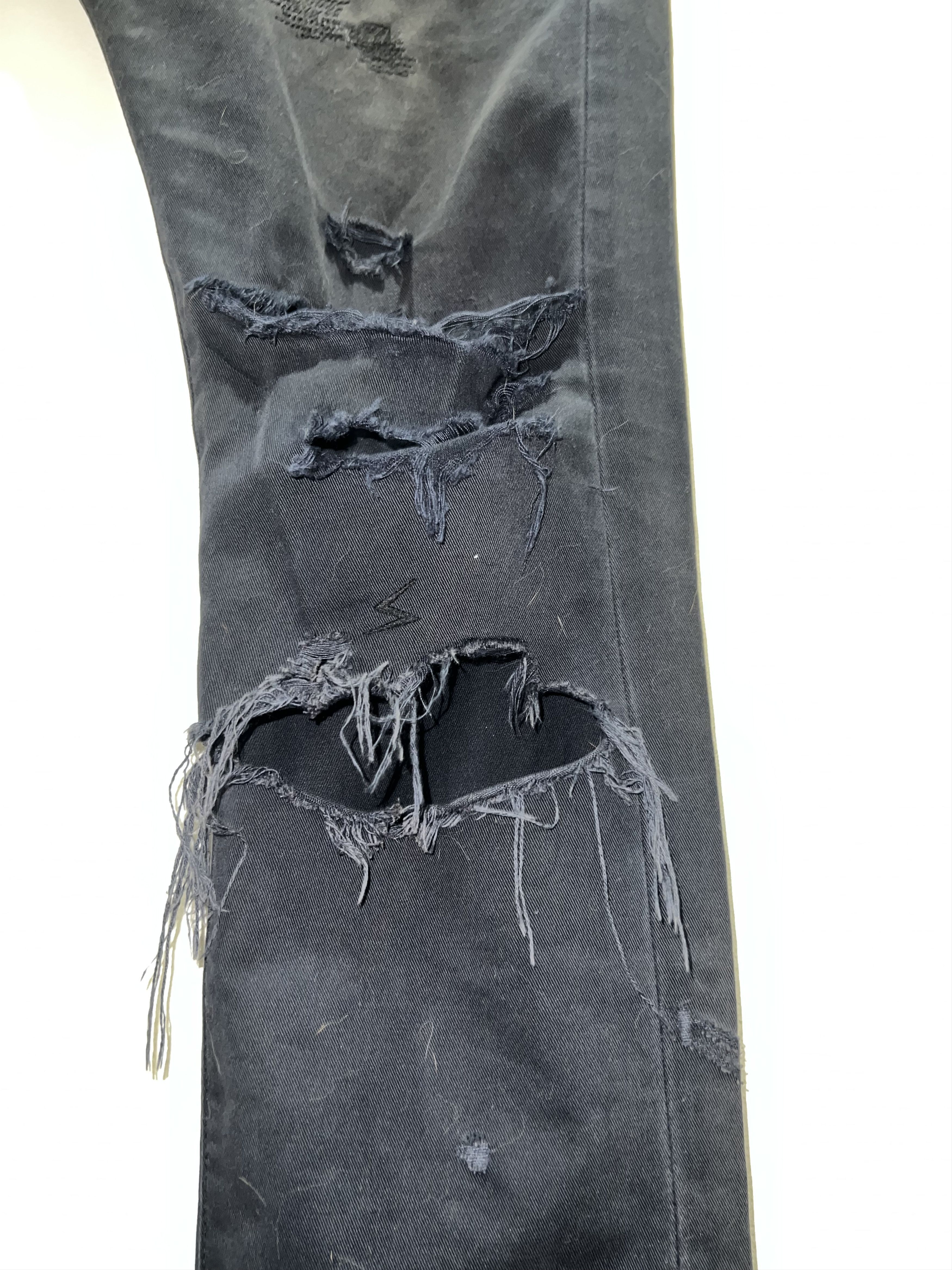 Undercover SS05 Graffiti Patch Distressed Dark Navy Twill Jeans Size US 32 / EU 48 - 8 Thumbnail