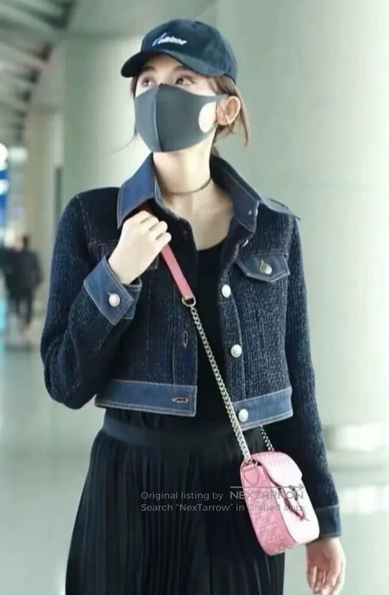 Chanel Chanel 18P blue thick flower intimate denim jacket Size M / US 6-8 / IT 42-44 - 1 Thumbnail
