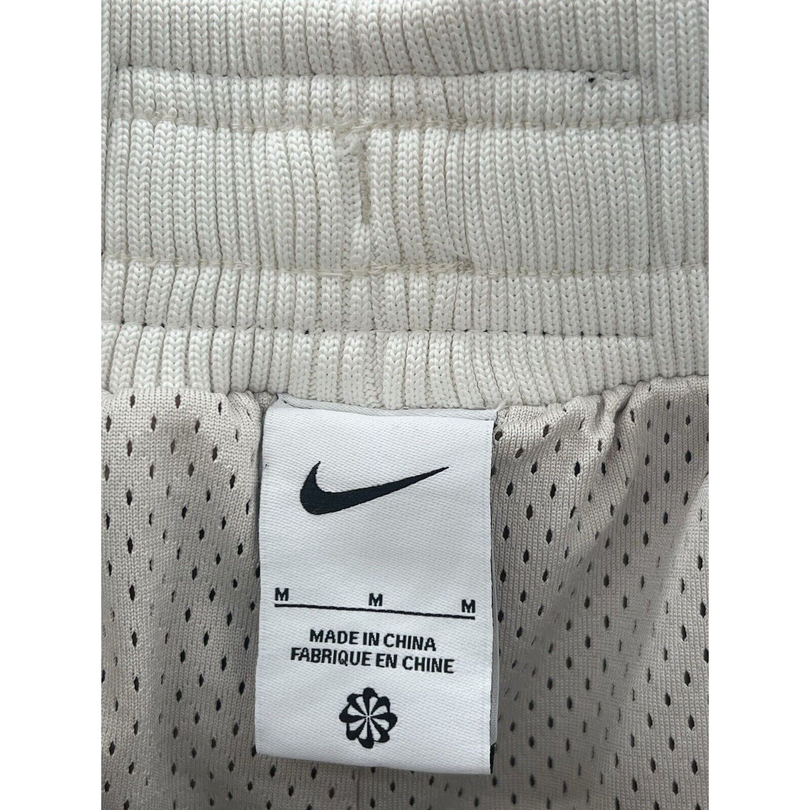 Nike Nike DNA Rebel 8" Basketball Shorts Orewood Brown FN2680-104 Size US 34 / EU 50 - 3 Thumbnail