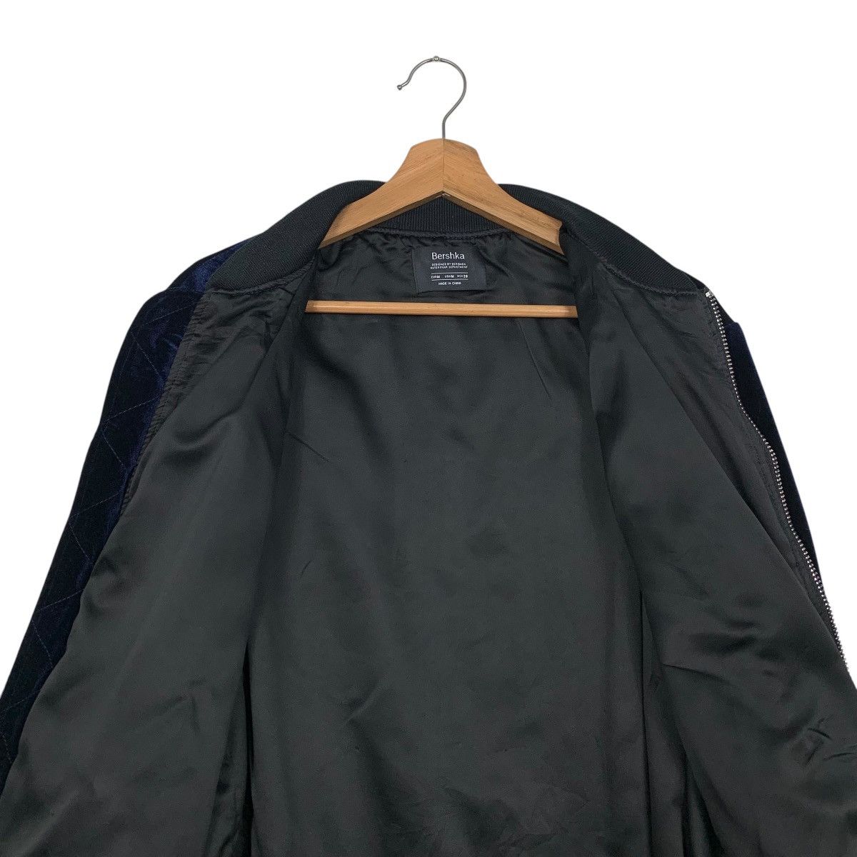 Bershka BERSHKA Dark Blue Velvet Bomber Jacket #2802-C126 Size US M / EU 48-50 / 2 - 11 Thumbnail