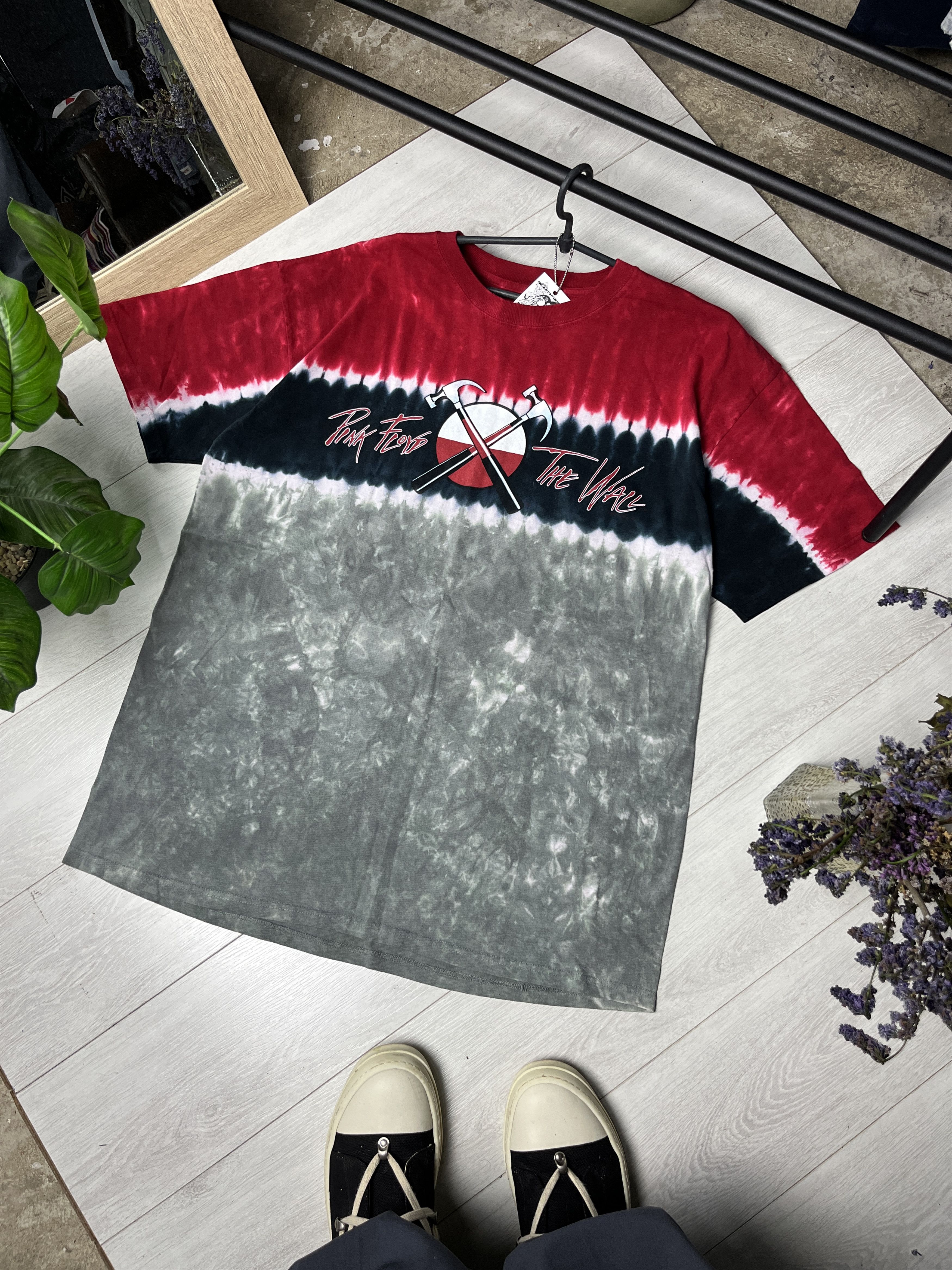 Vintage 2000s PINK FLOYD "THE WALL" TIE DYE TEE - № 918 Size US XL / EU 56 / 4 - 3 Thumbnail