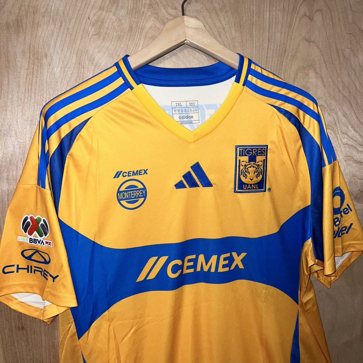Adidas ADIDAS TIGRES UANL HOME JERSEY 2024 2025 PLAYER VERSION Size US XXL / EU 58 / 5 - 2 Thumbnail