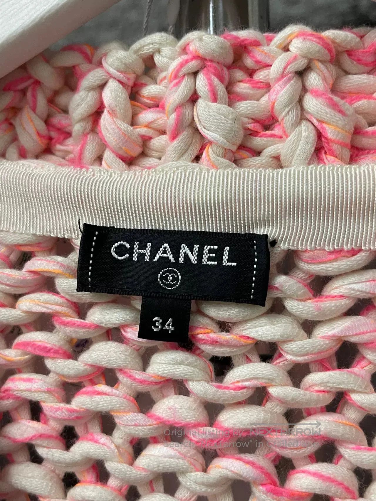 Chanel Chanel Pink Bouclé Knit Cardigan. Size US XS / EU 42 / 0 - 6 Thumbnail