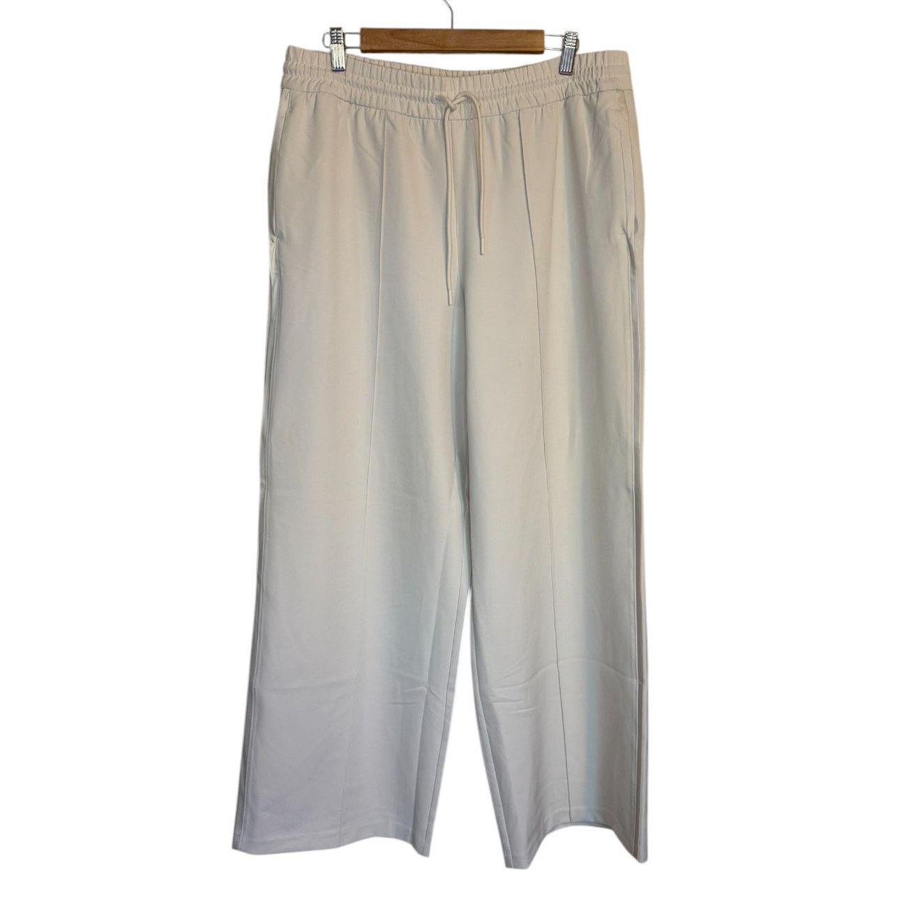 Athleta Athleta Pant Women Large Bone Endeavor High Rise Relaxed Size 34" / US 12 / IT 48 - 1 Thumbnail