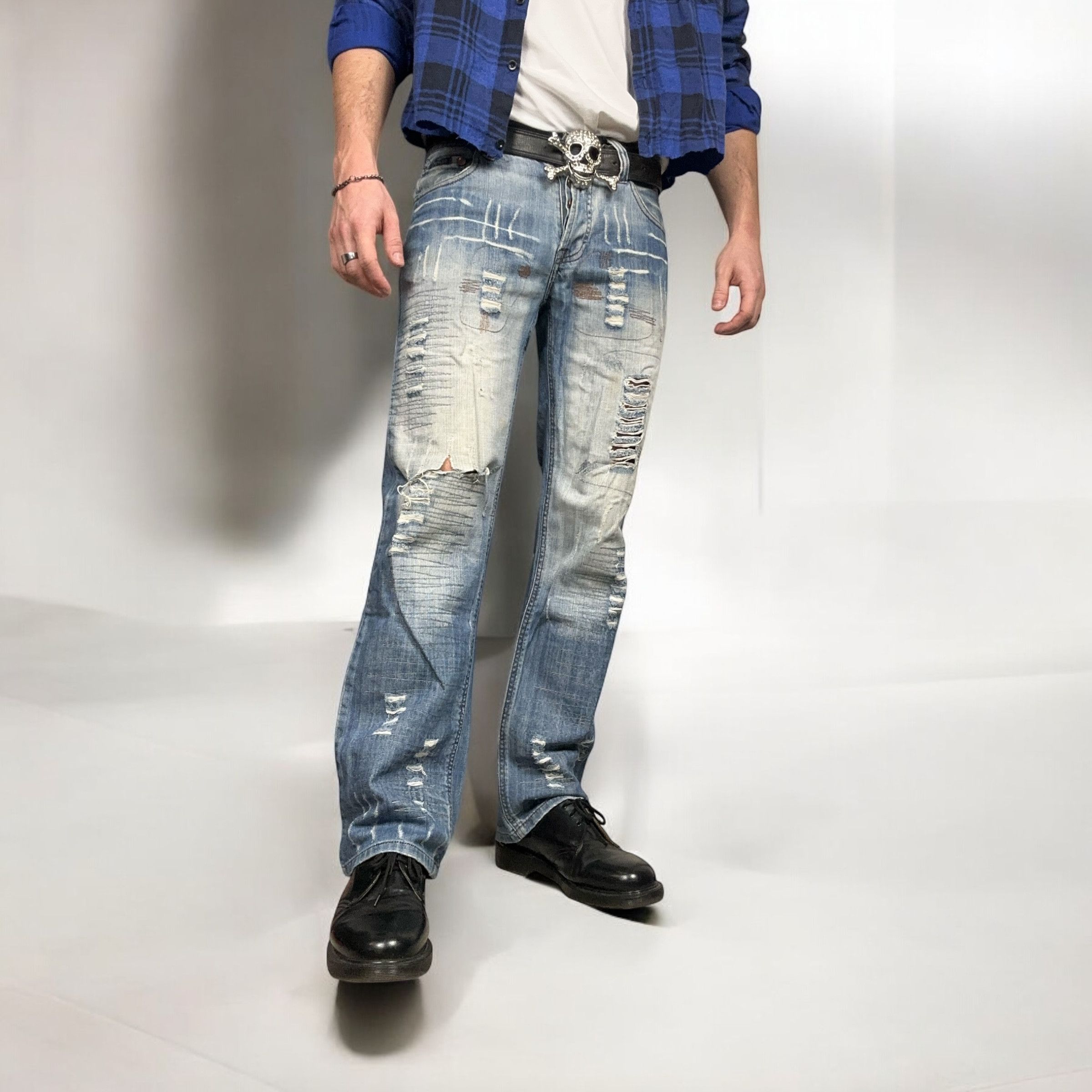 Japanese Brand × Vintage Vintage y2k Distressed Reworked Washed Blue Denim Pants Jean Size US 32 / EU 48 - 5 Thumbnail