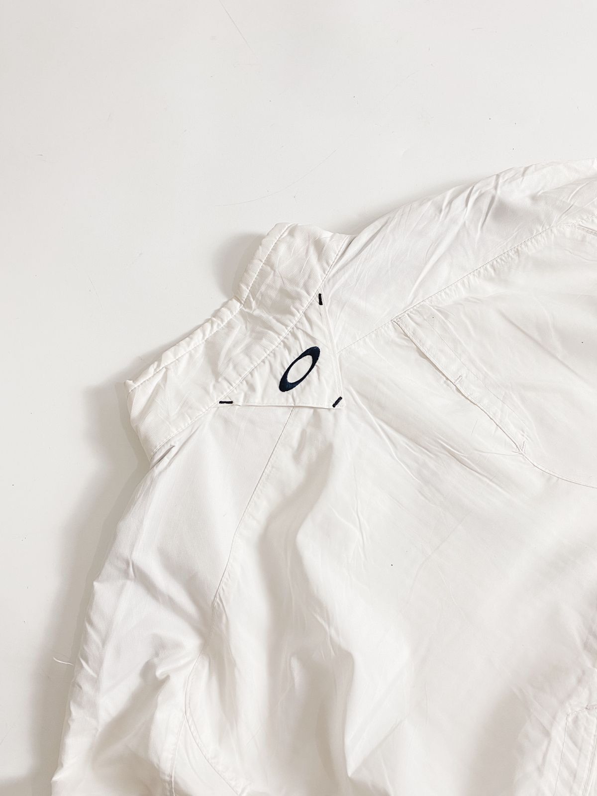 Japanese Brand × Oakley × Vintage Vintage Oakley Skull logo light jacket Size US L / EU 52-54 / 3 - 3 Thumbnail