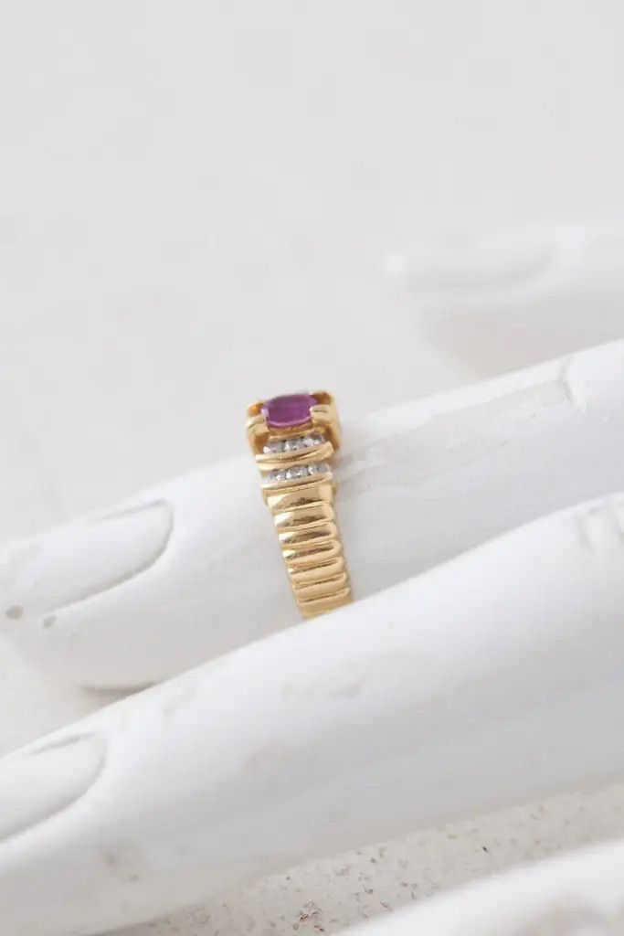 Vintage 18k gold ring with diamonds & ruby Size ONE SIZE - 5 Thumbnail