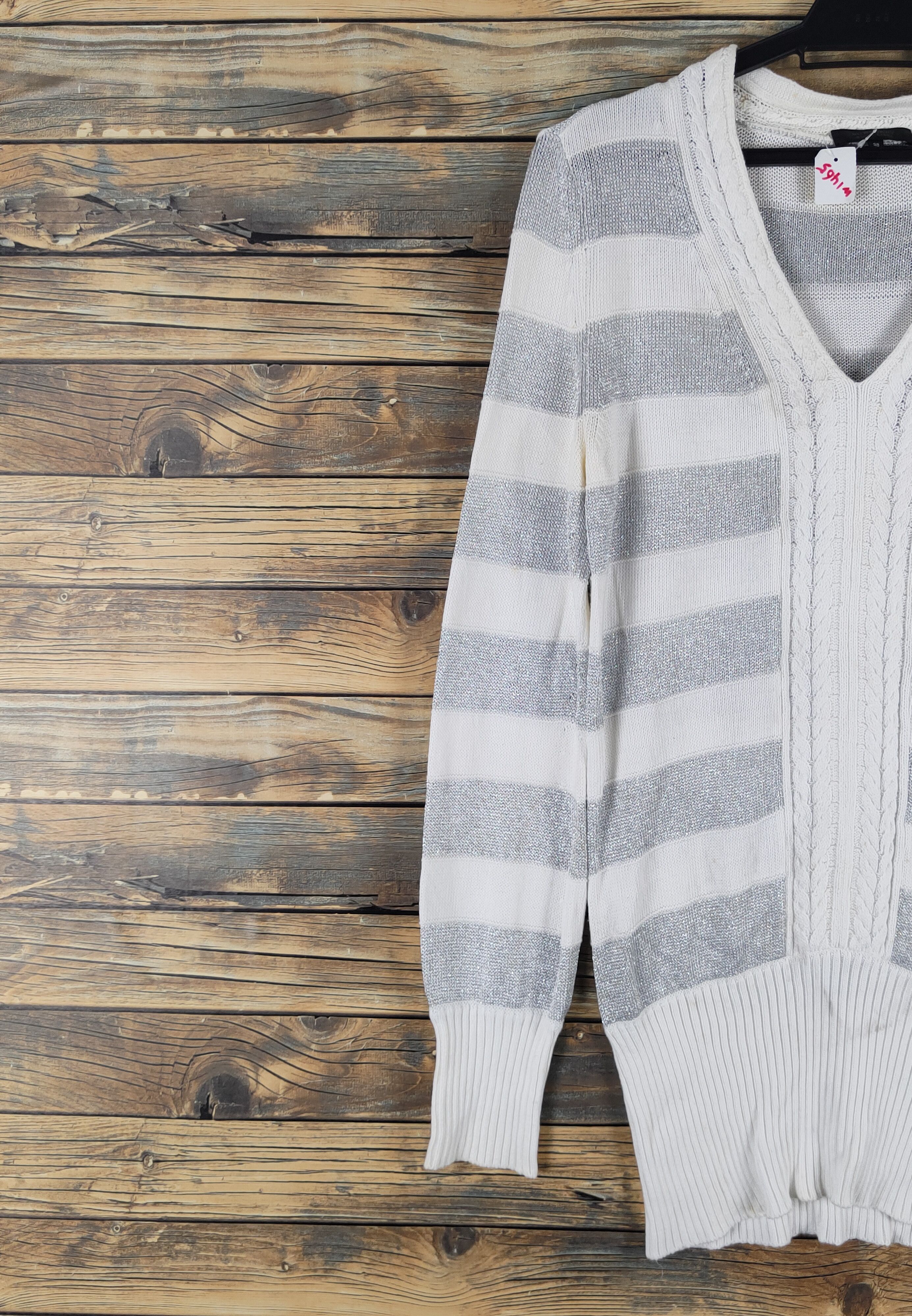 Burberry × Homespun Knitwear × Japanese Brand Burberry White Knitwear Sweatshirts #W1465 Size XS / US 0-2 / IT 36-38 - 3 Thumbnail