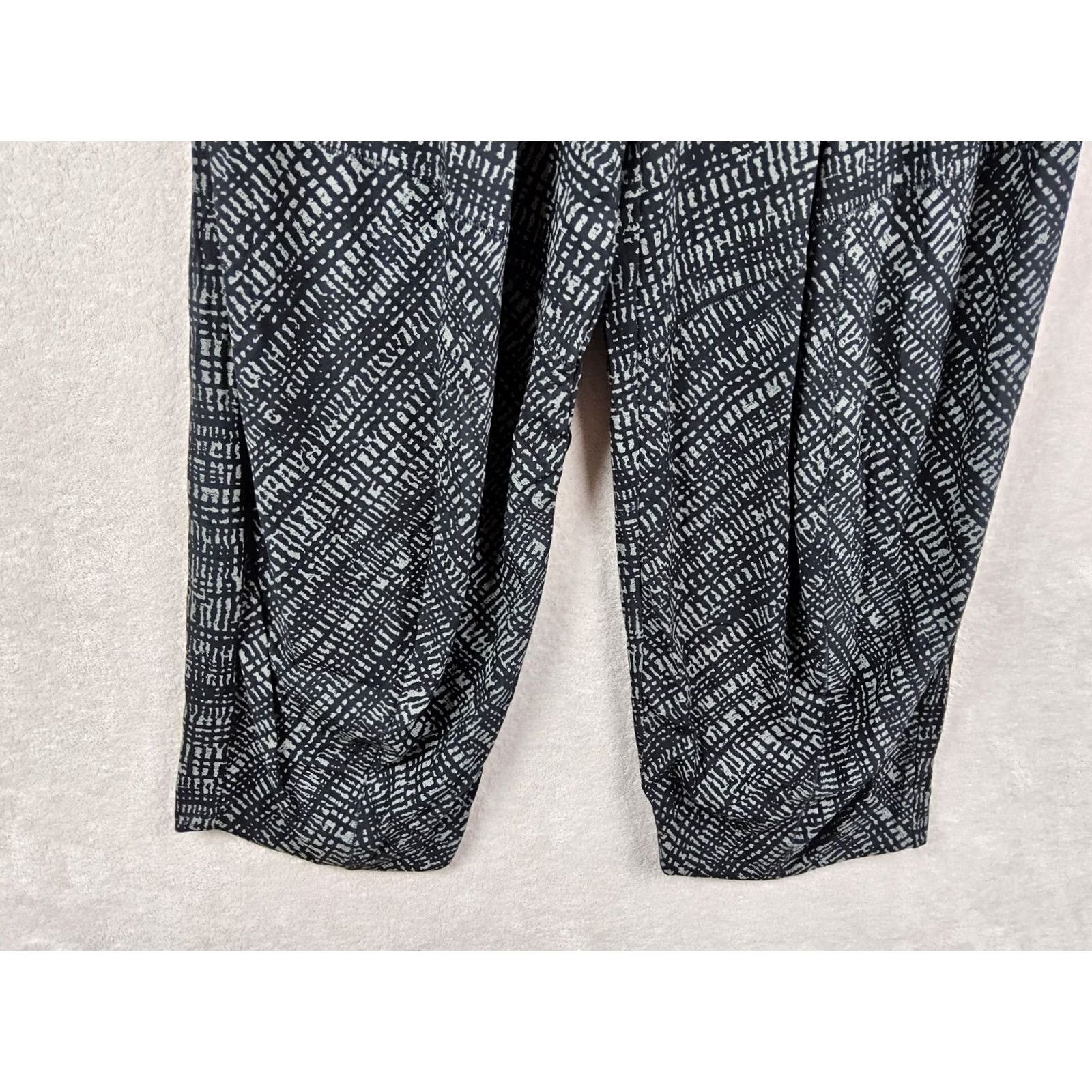 Vintage MxM Roxanne Pull On Knit Black Grey Pants S Womens Knit Cotton Blend Ankle Pants Size S Black Womens Size 28" / US 6 / IT 42 - 2 Thumbnail