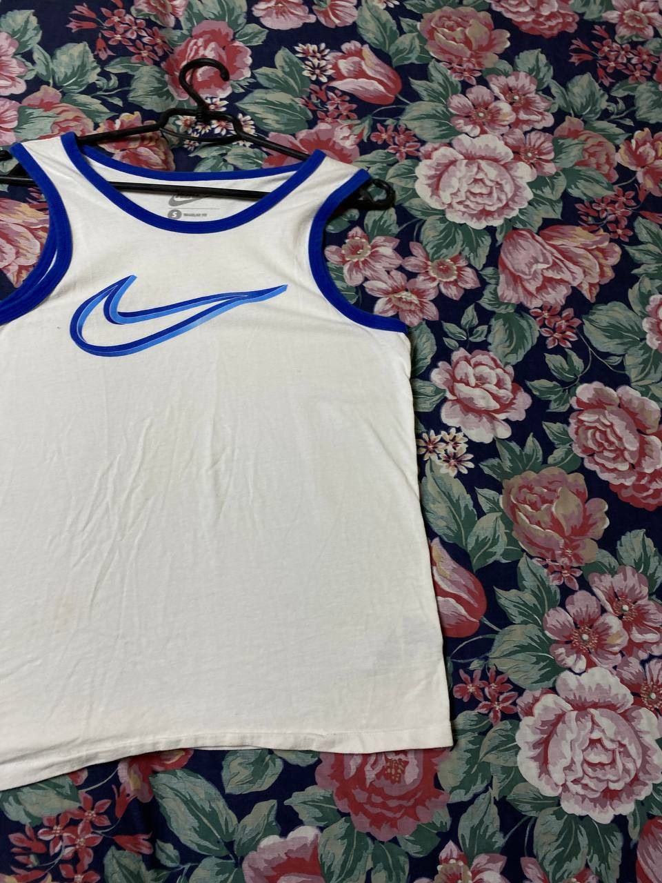 Nike × Vintage Vintage Nike Center Logo Swoosh 00s T Shirt Y2K Size US S / EU 44-46 / 1 - 12 Thumbnail